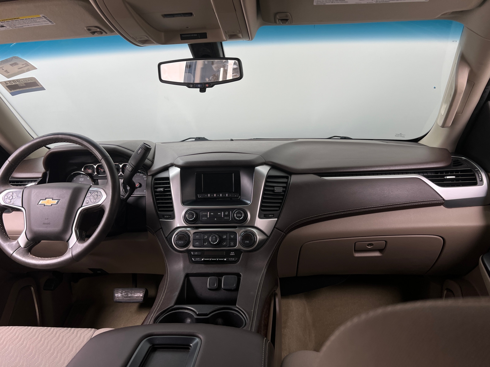 Thumbnail: 2015 Chevrolet Tahoe - 3