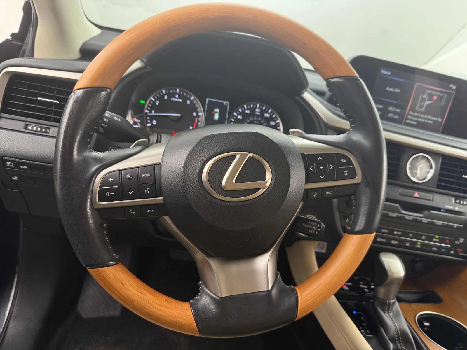 Thumbnail: 2021 Lexus RX - 4