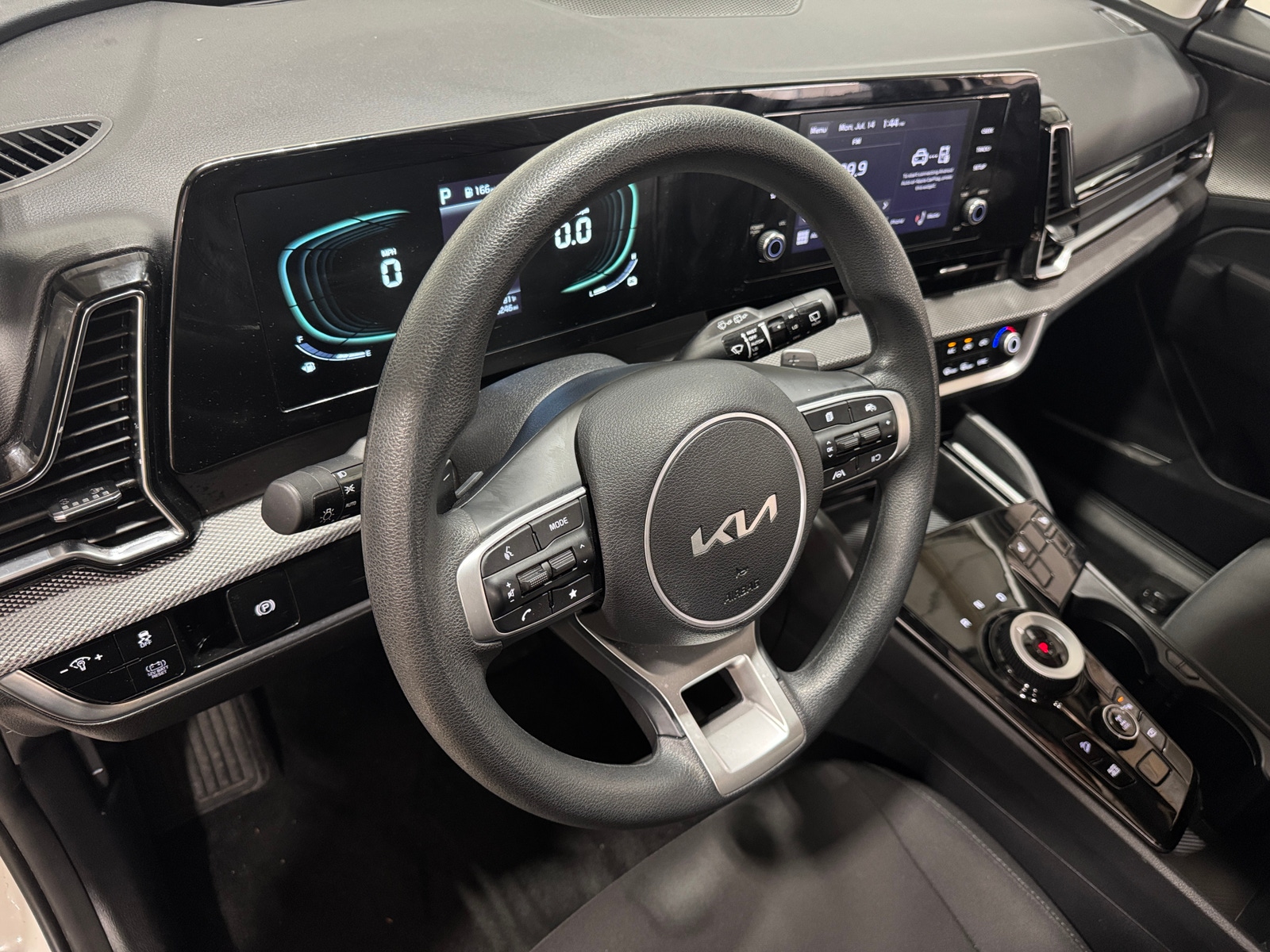 Thumbnail: 2023 Kia Sportage - 3