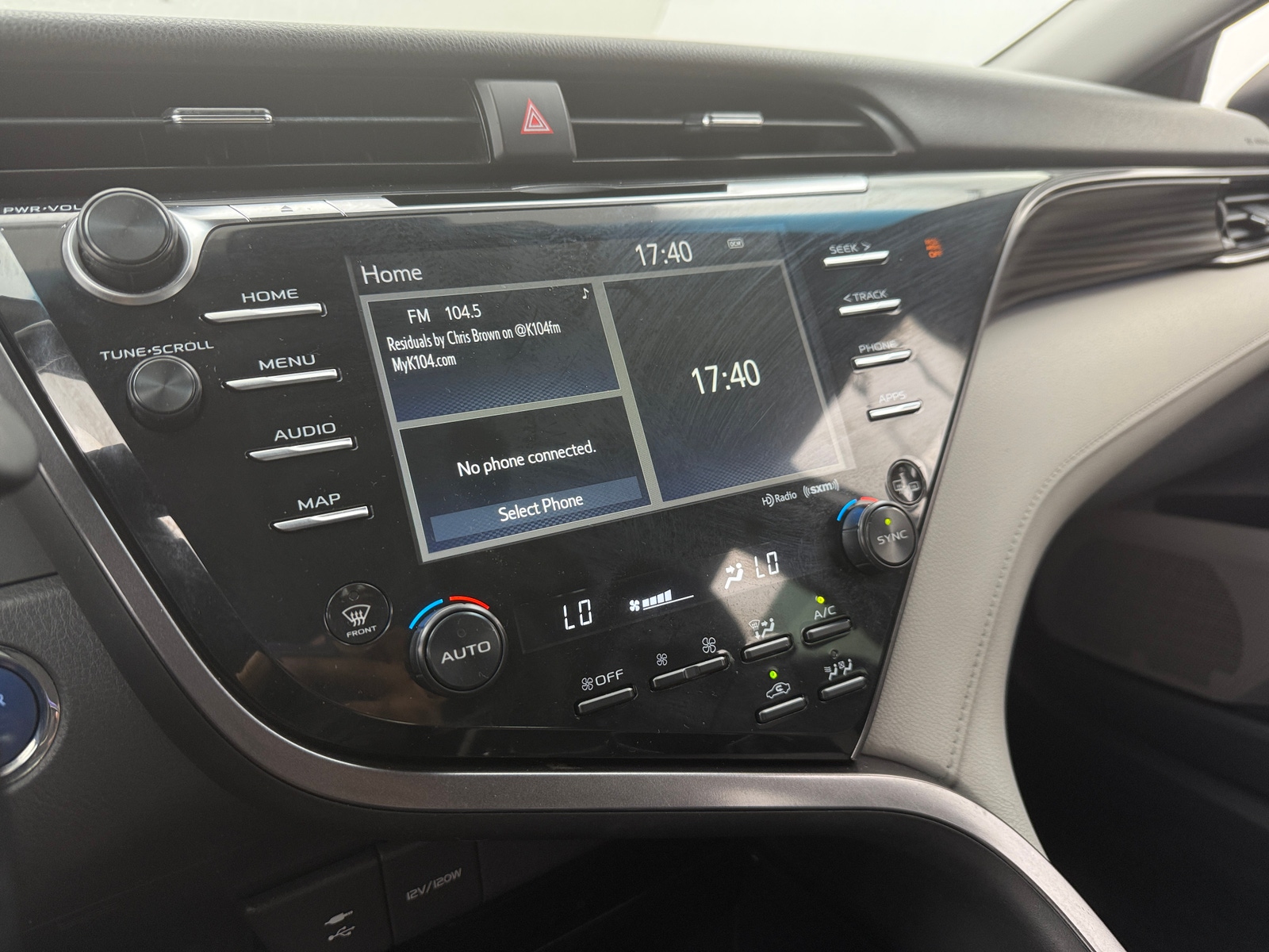 Thumbnail: 2019 Toyota Camry - 3