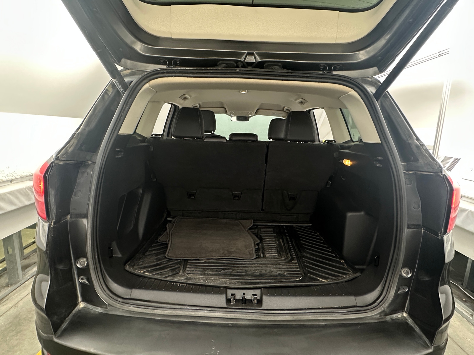 Thumbnail: 2019 Ford Escape - 6