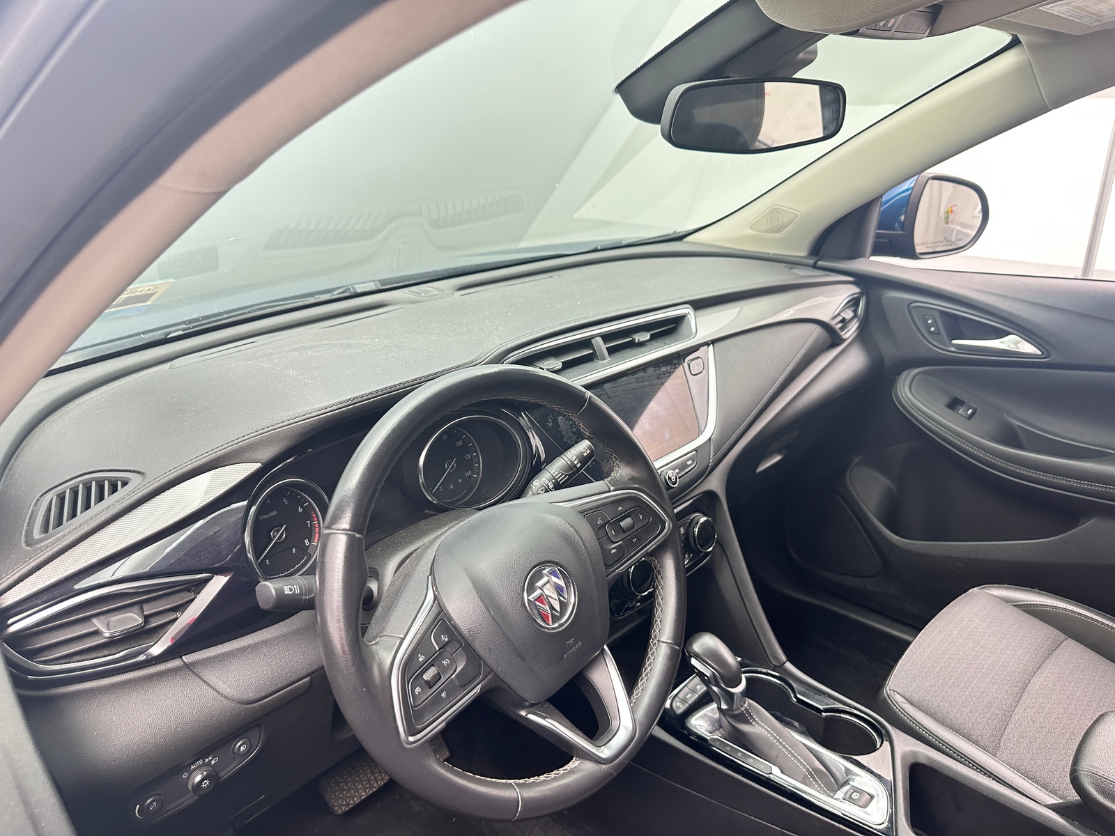 Thumbnail: 2020 Buick Encore GX - 3