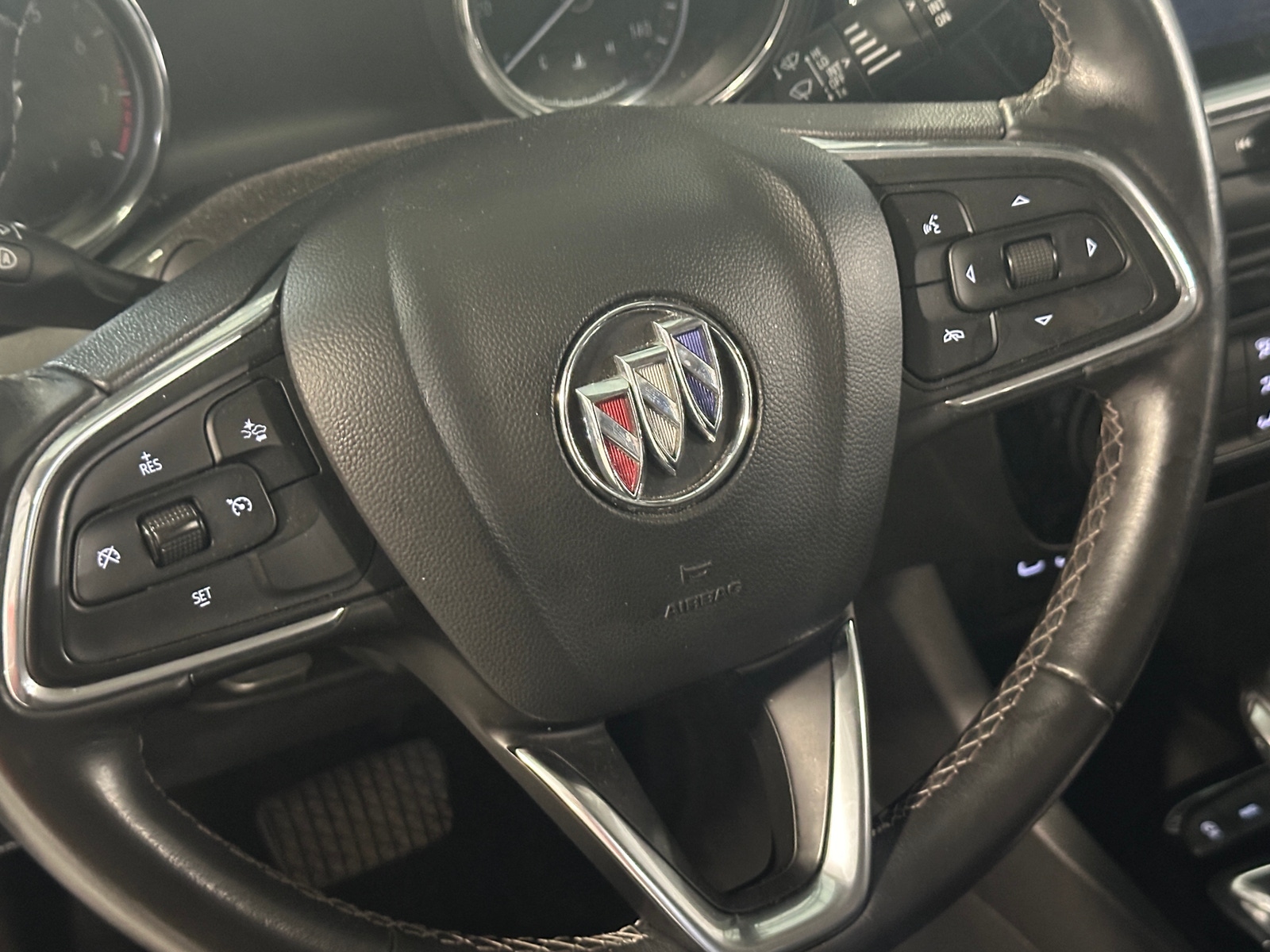 Thumbnail: 2020 Buick Encore GX - 5