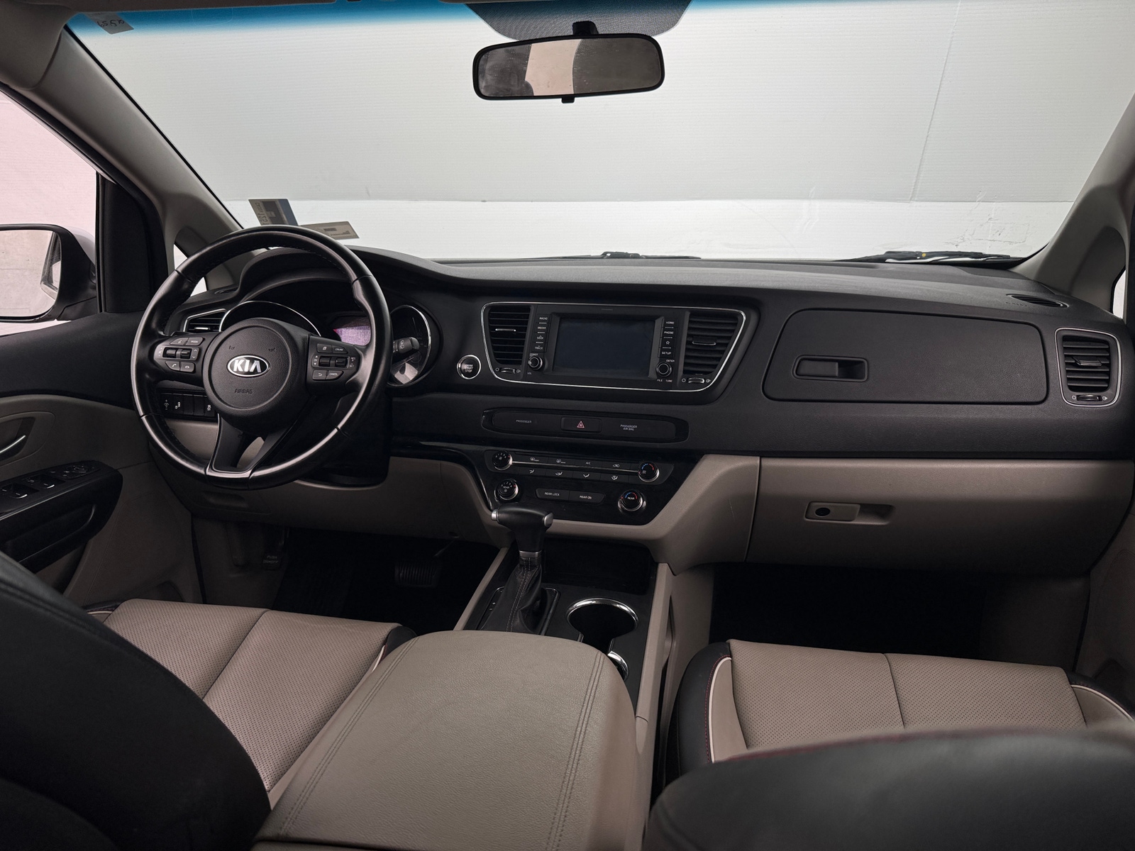 Thumbnail: 2020 Kia Sedona - 2