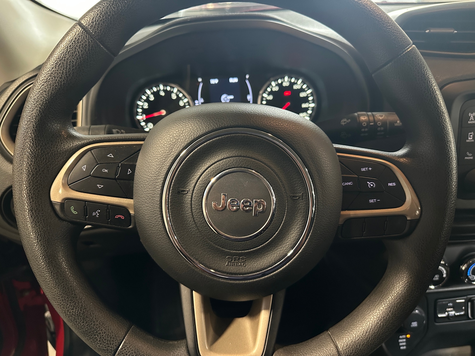 Thumbnail: 2017 Jeep Renegade - 5