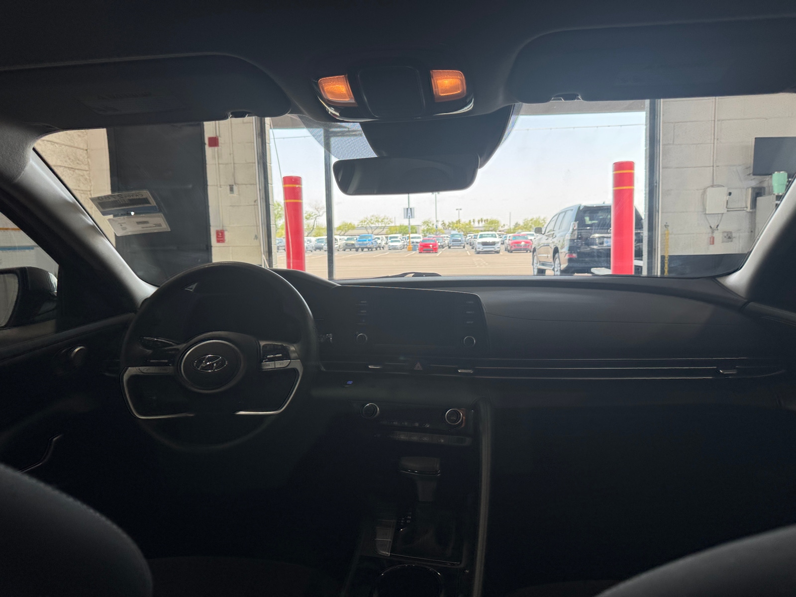 Thumbnail: 2022 Hyundai Elantra - 3