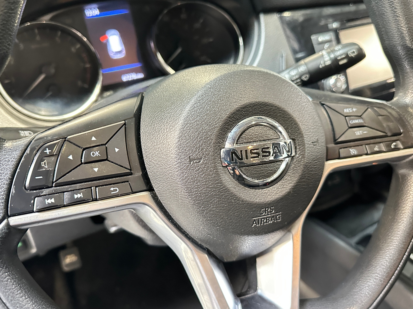 Thumbnail: 2018 Nissan Rogue - 5