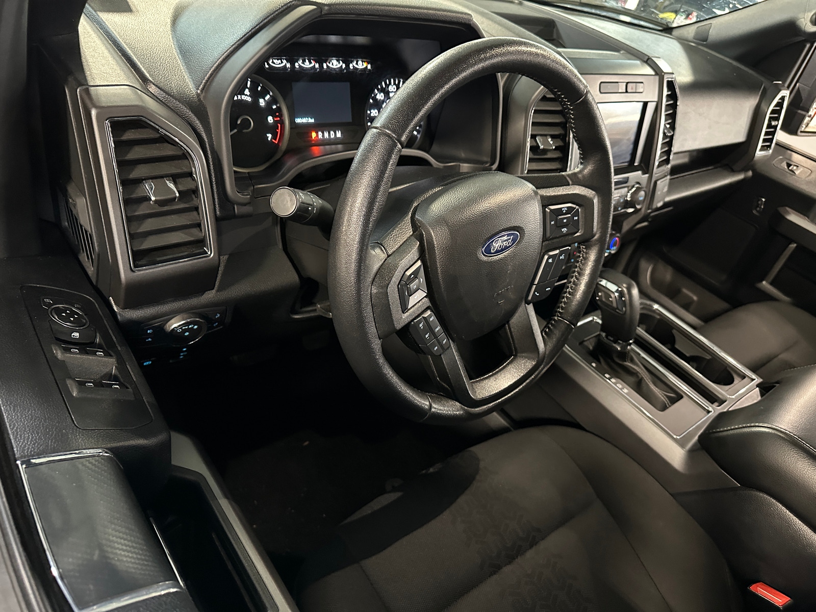 Thumbnail: 2020 Ford Econoline - 3