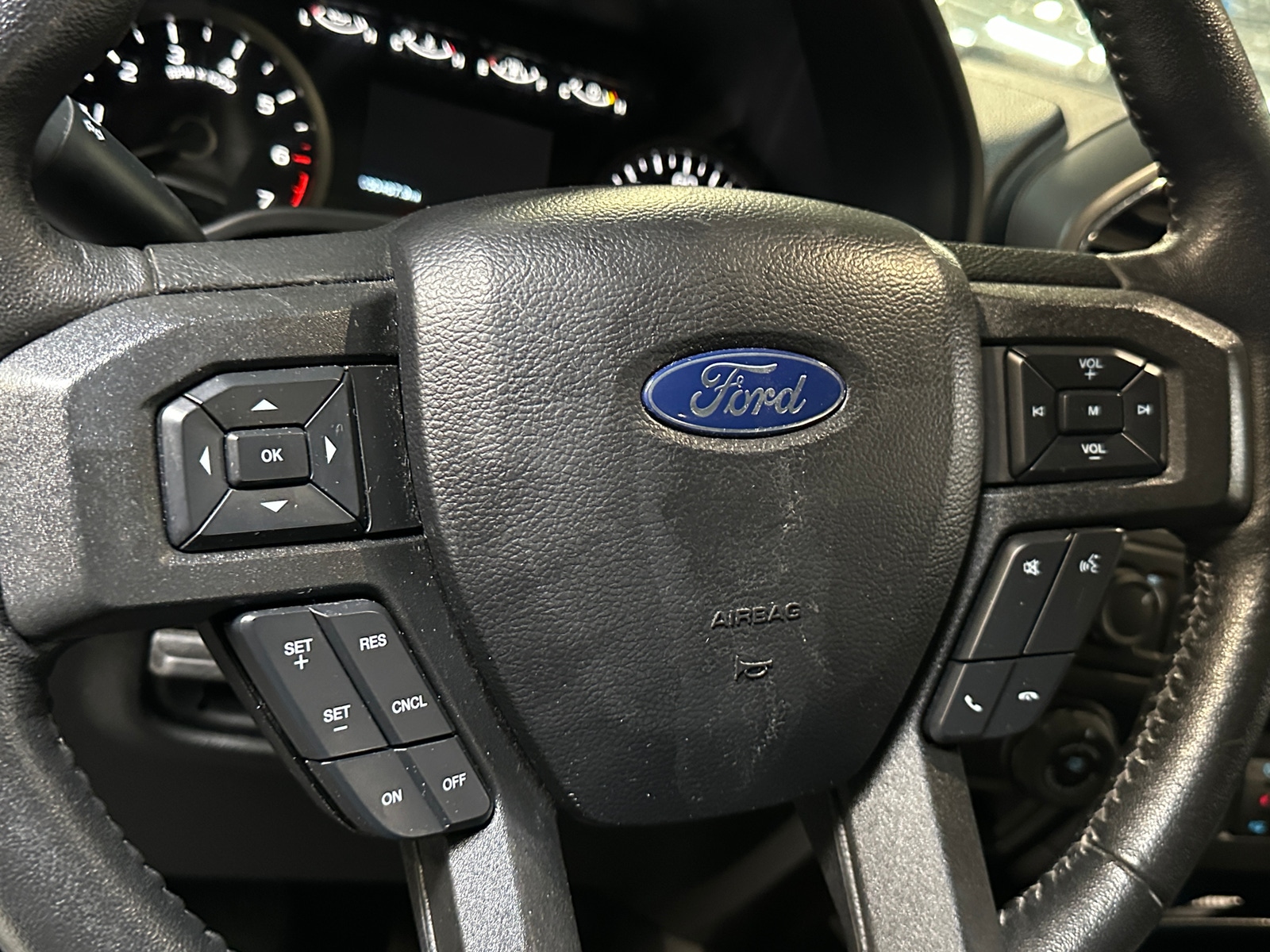 Thumbnail: 2020 Ford Econoline - 5