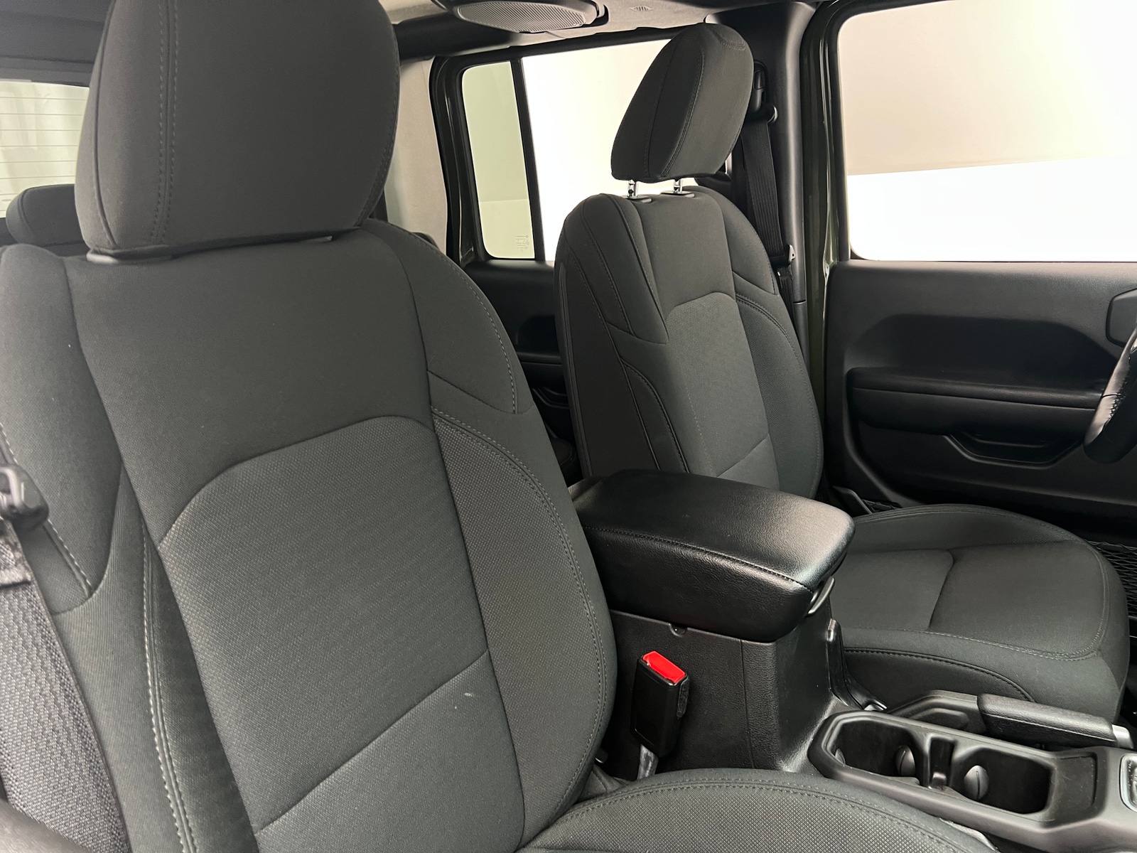 Thumbnail: 2021 Jeep Gladiator - 2