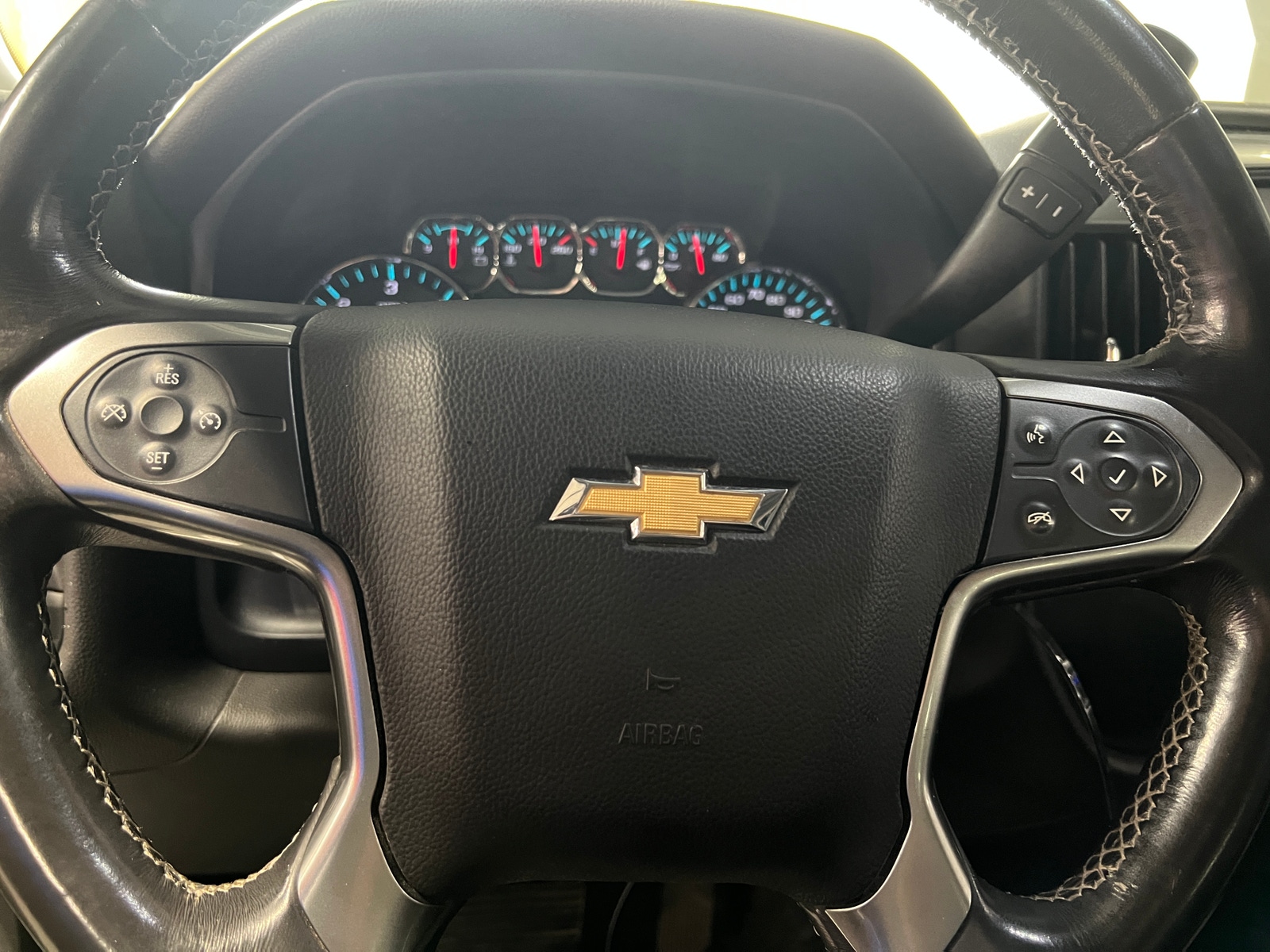 Thumbnail: 2015 Chevrolet Silverado 1500 - 5