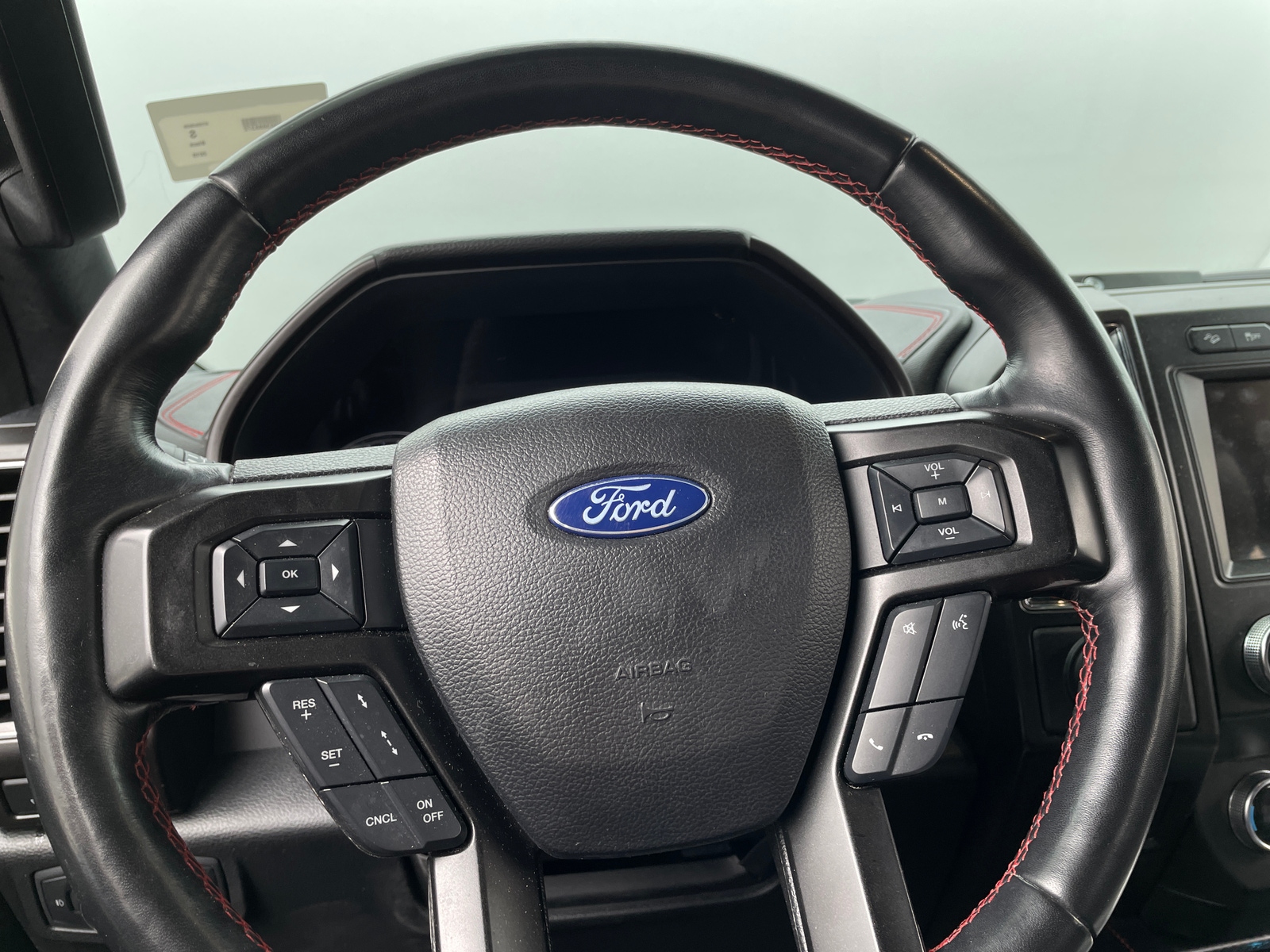 Thumbnail: 2019 Ford Expedition - 4