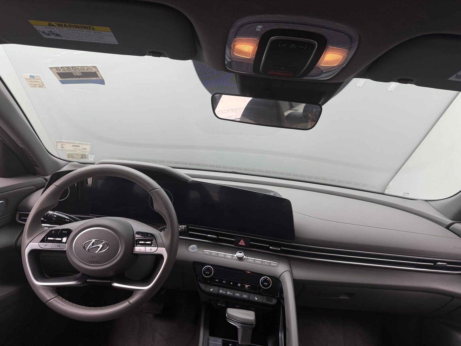 Thumbnail: 2023 Hyundai Elantra - 3