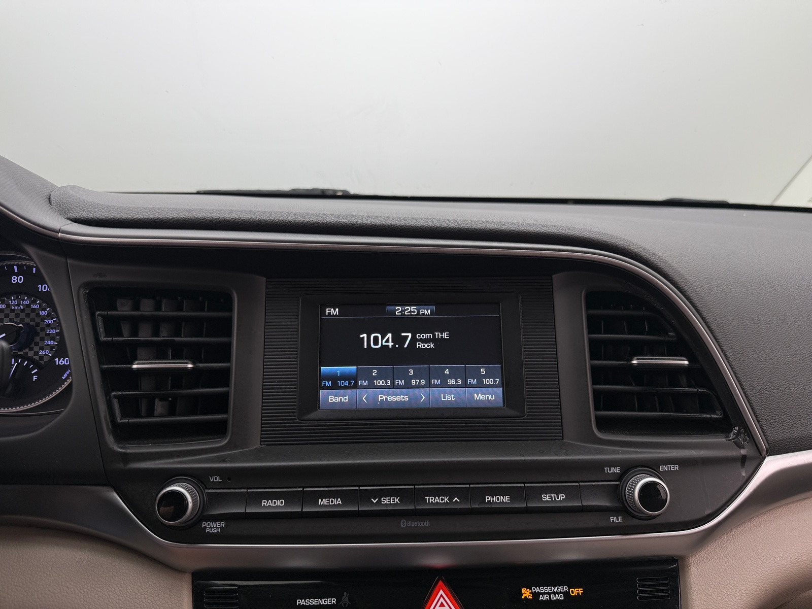 Thumbnail: 2020 Hyundai Elantra - 4