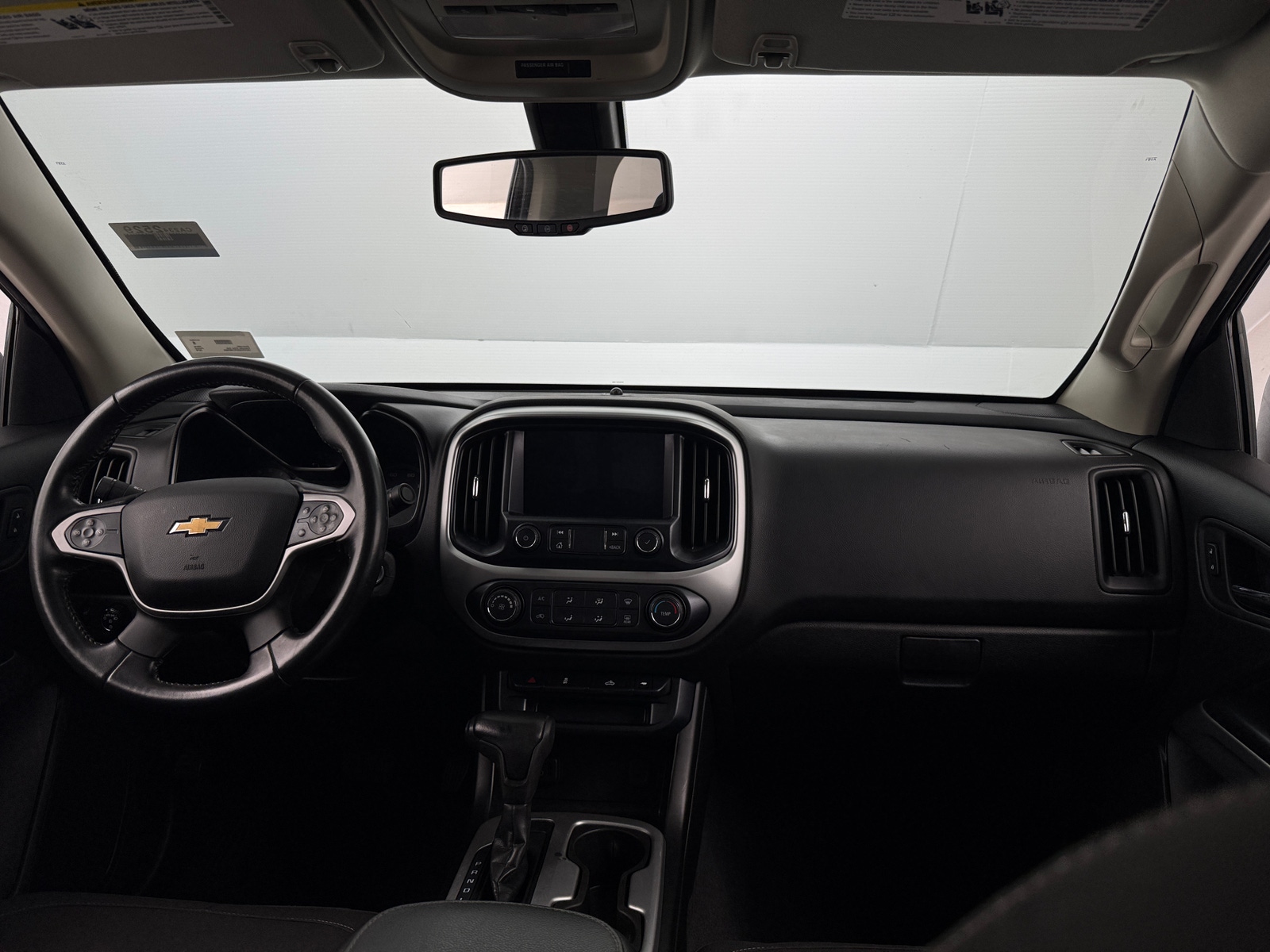 Thumbnail: 2019 Chevrolet Colorado - 3