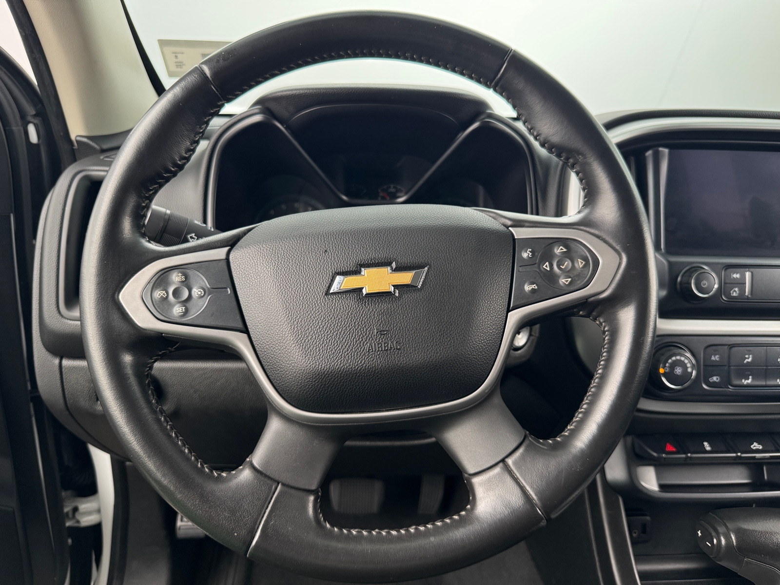 Thumbnail: 2019 Chevrolet Colorado - 5