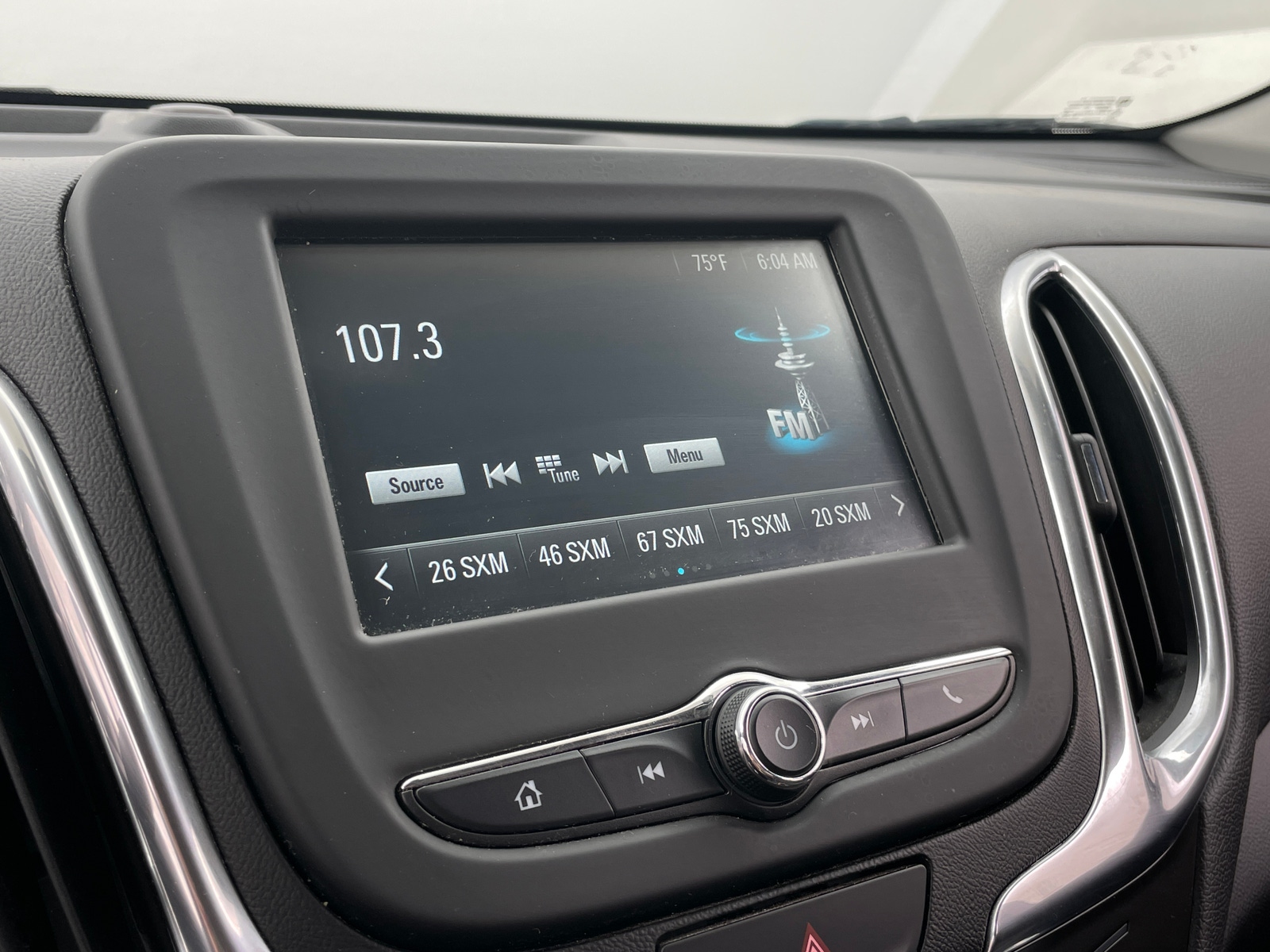 Thumbnail: 2018 Chevrolet Equinox - 4
