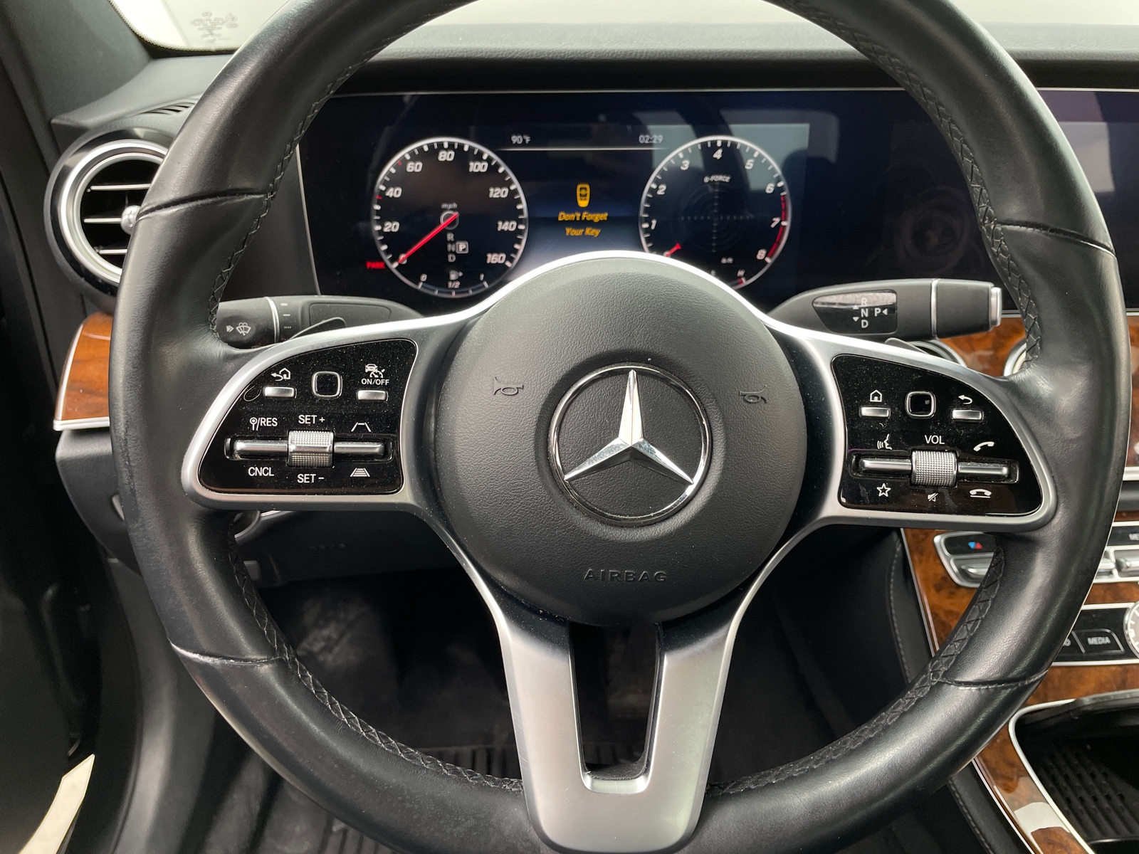 Thumbnail: 2019 Mercedes-Benz E-Class - 4