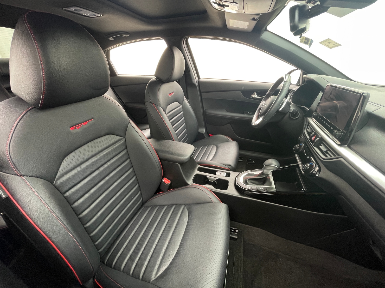 Thumbnail: 2023 Kia Forte - 2