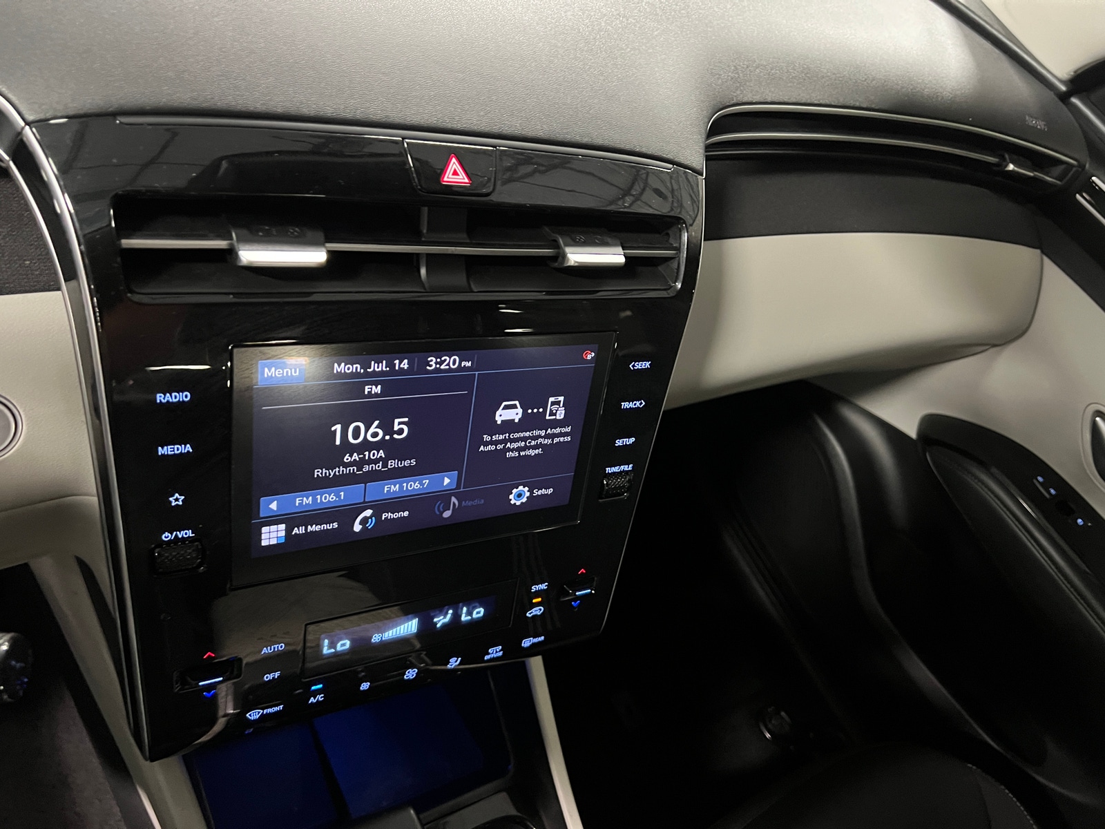 Thumbnail: 2022 Hyundai Tucson - 4