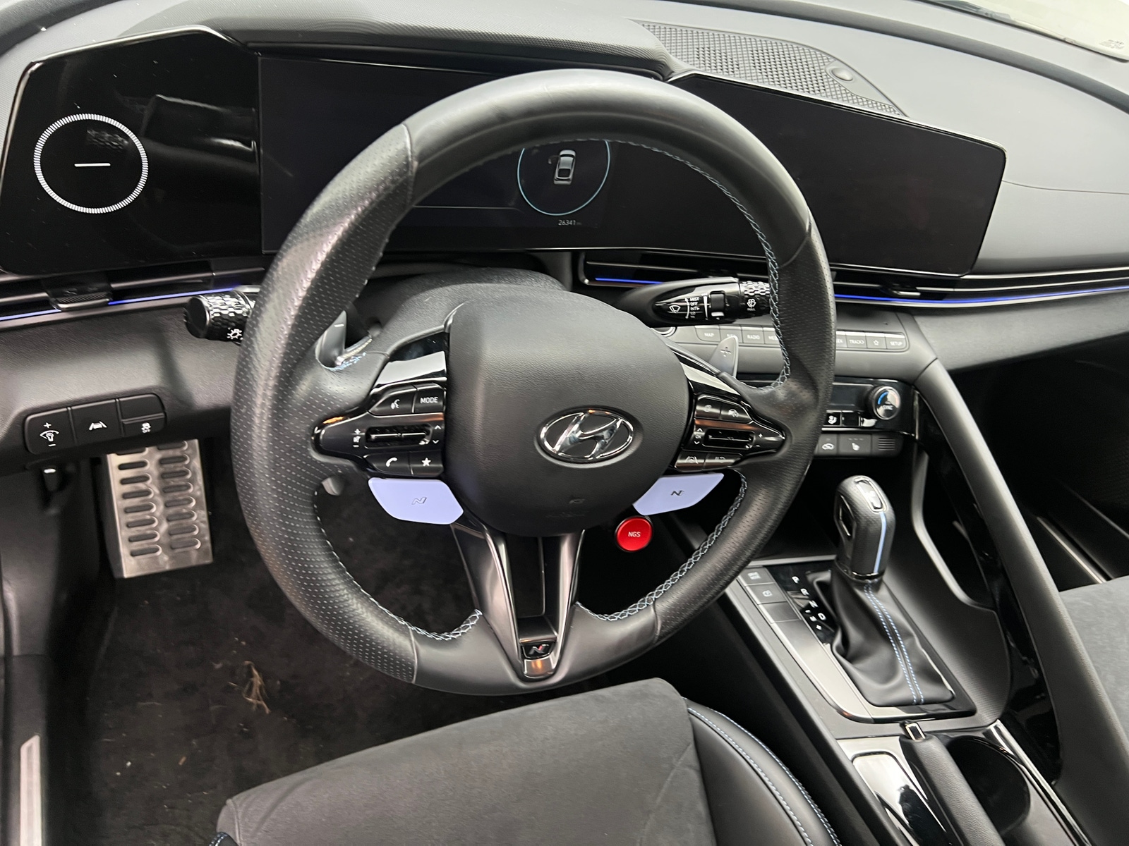 Thumbnail: 2023 Hyundai Elantra - 4