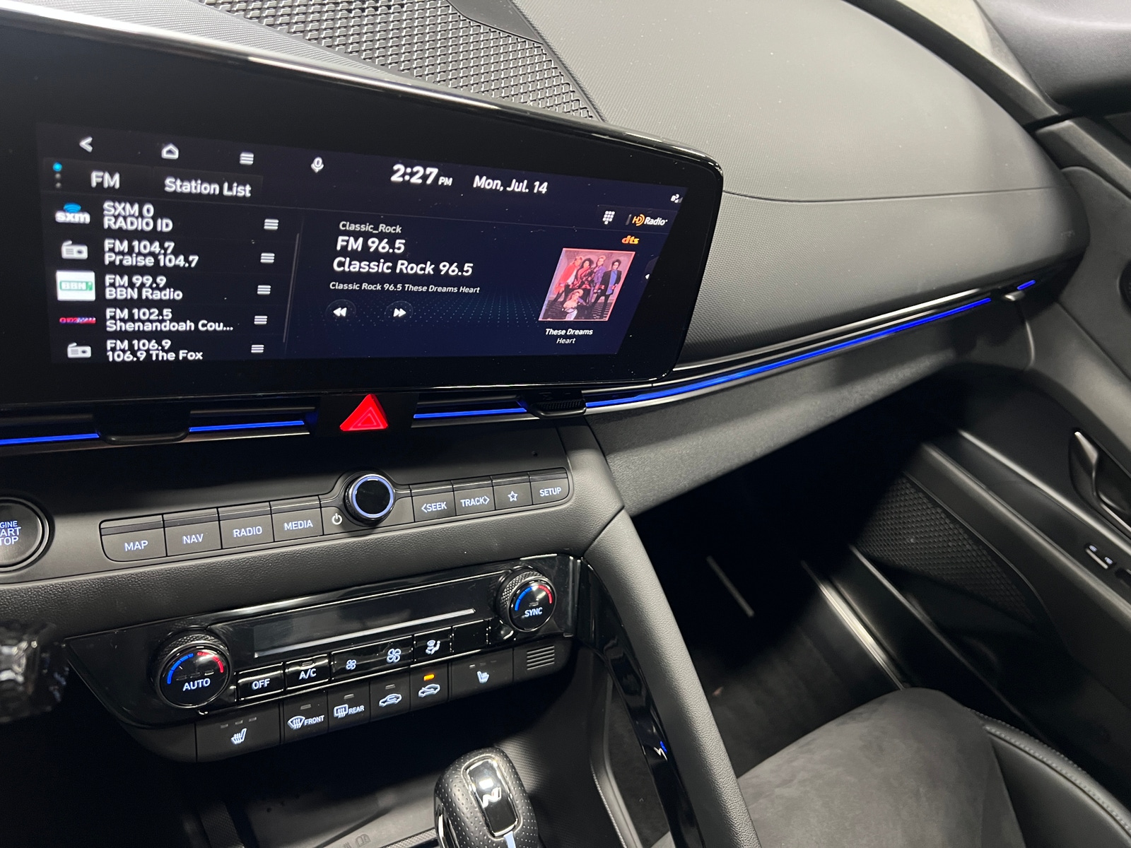 Thumbnail: 2023 Hyundai Elantra - 3