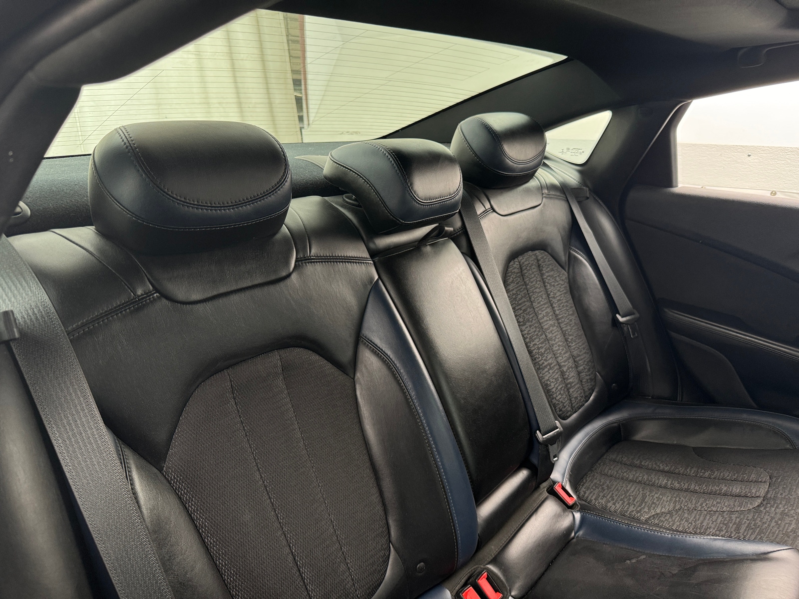 Thumbnail: 2015 Chrysler 200 - 5