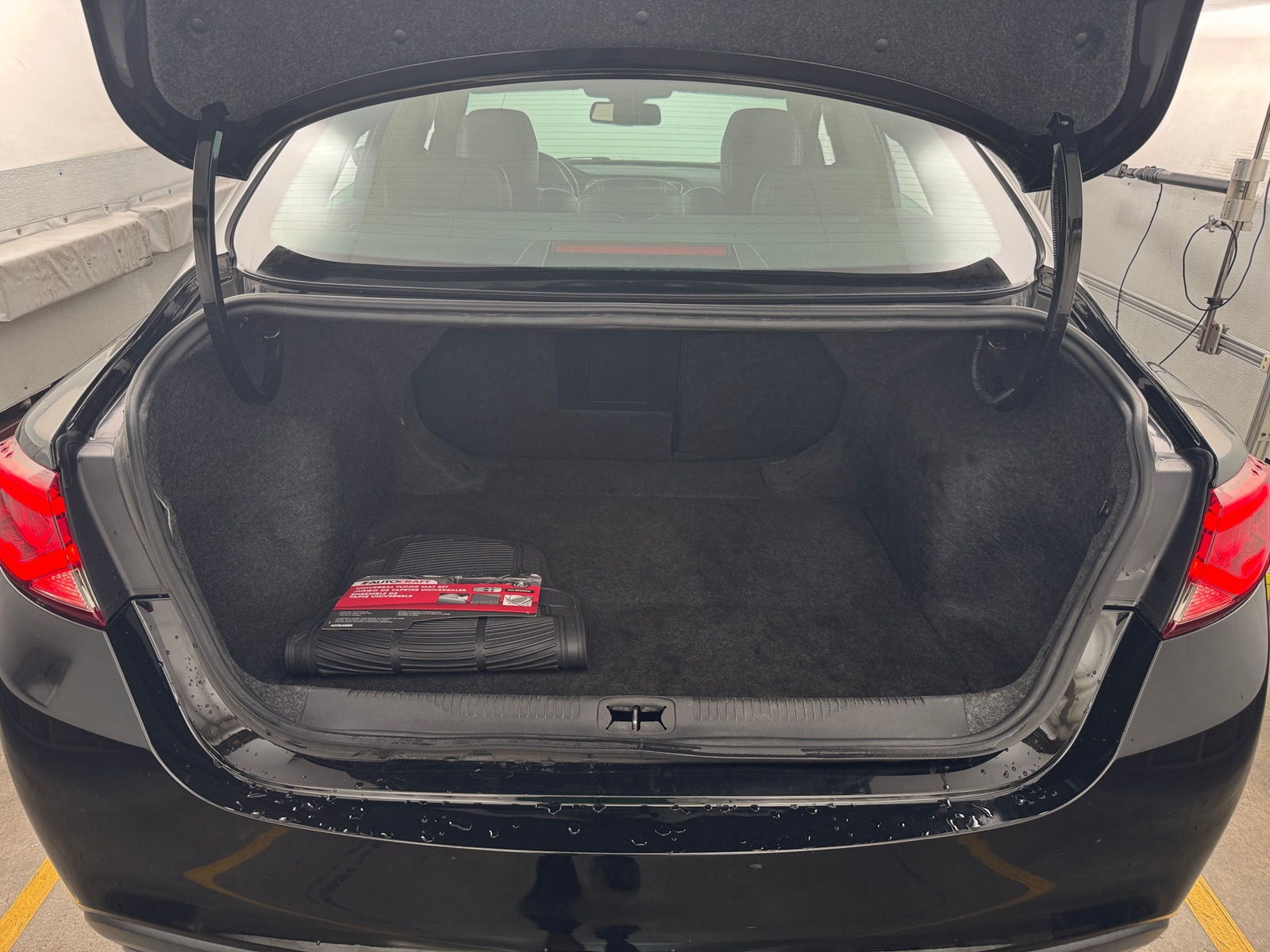 Thumbnail: 2015 Chrysler 200 - 6