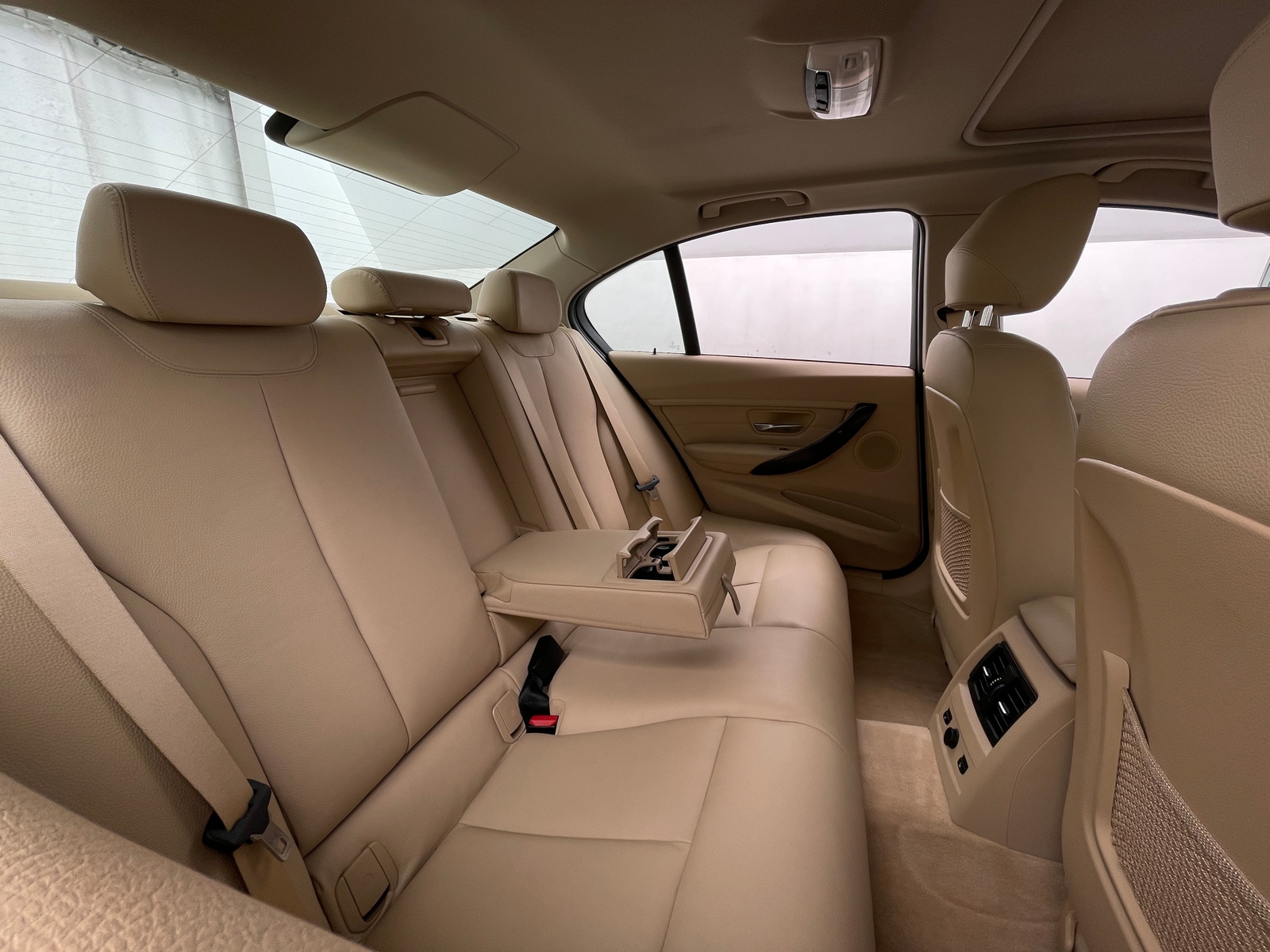 Thumbnail: 2012 BMW 3 Series - 5