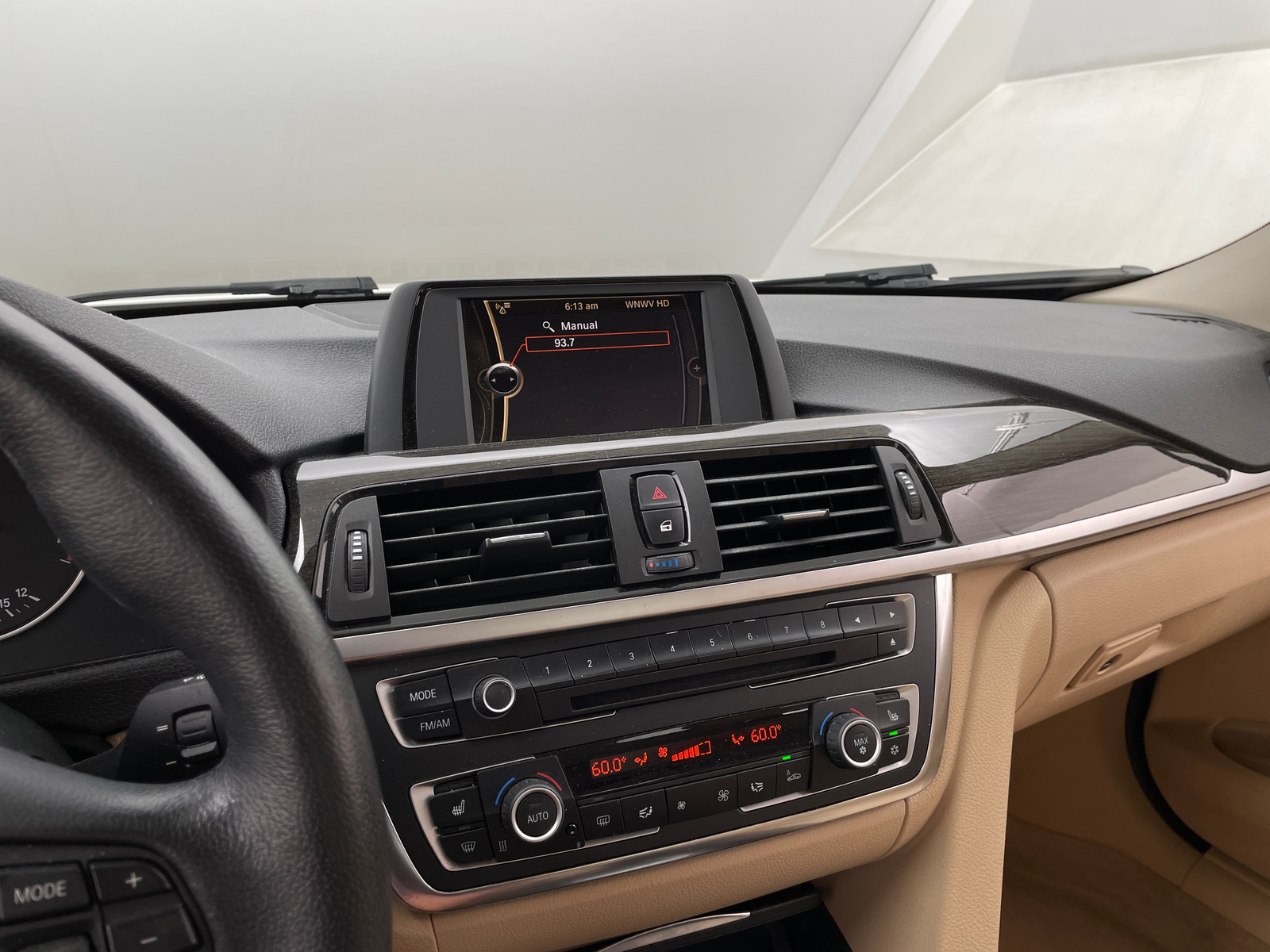 Thumbnail: 2012 BMW 3 Series - 3