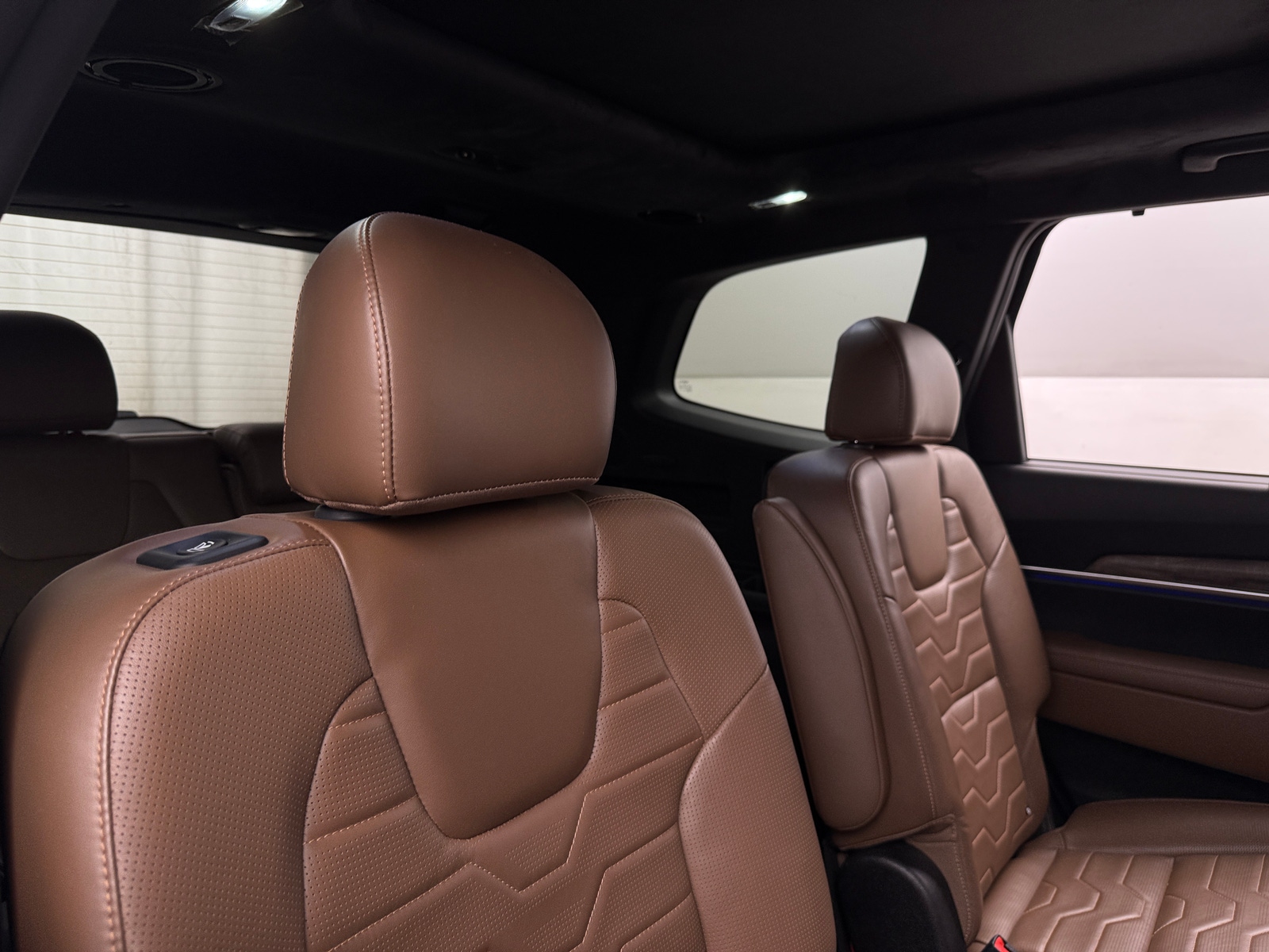 Thumbnail: 2022 Kia Telluride - 5