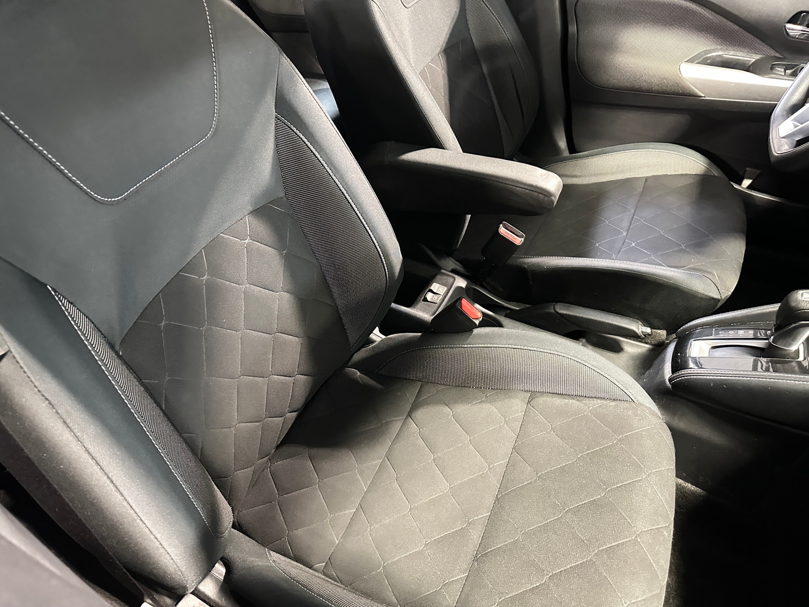 Thumbnail: 2019 Nissan Kicks - 2