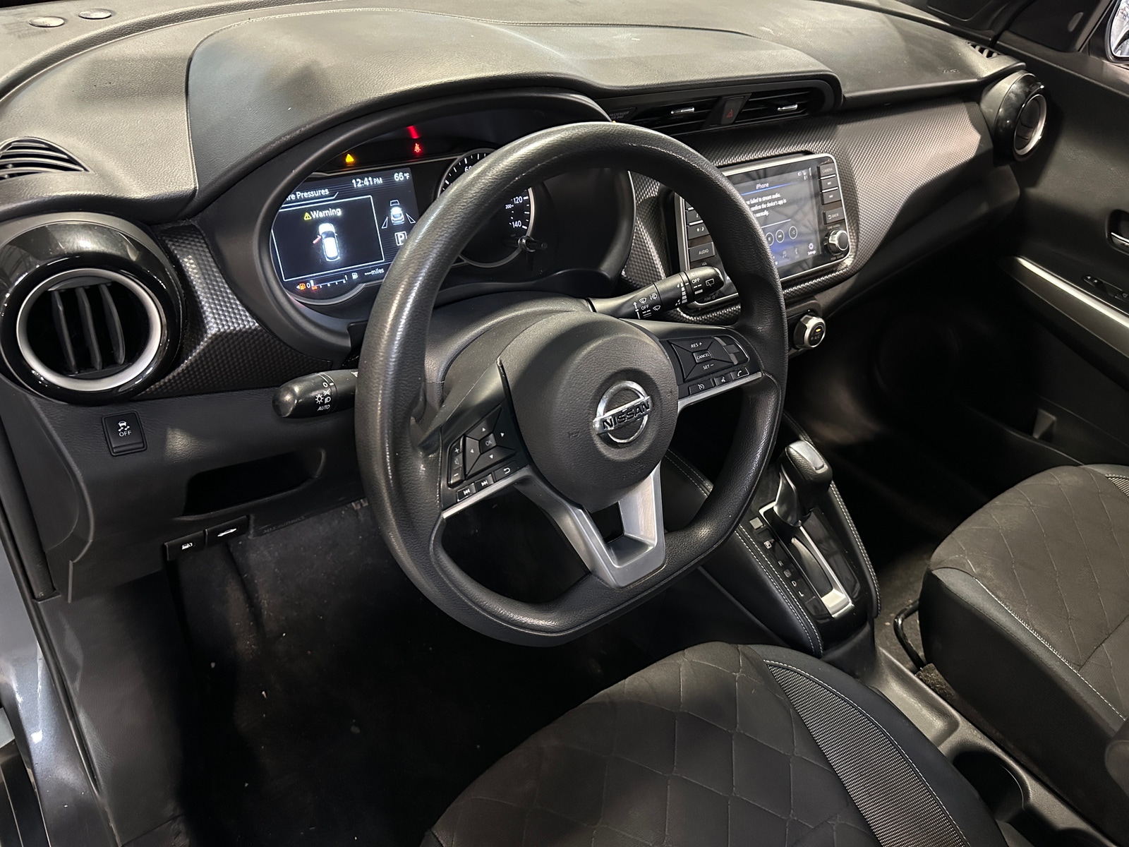Thumbnail: 2019 Nissan Kicks - 3