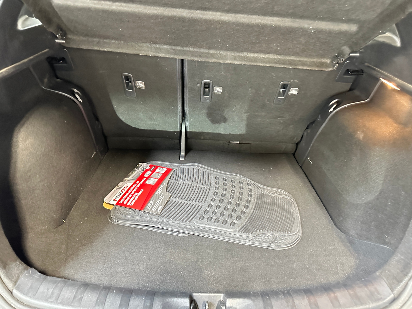 Thumbnail: 2019 Nissan Kicks - 7