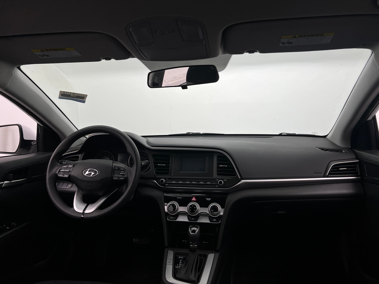 Thumbnail: 2019 Hyundai Elantra - 3