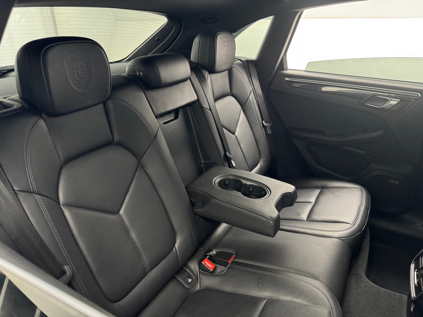Thumbnail: 2018 Porsche Macan - 5