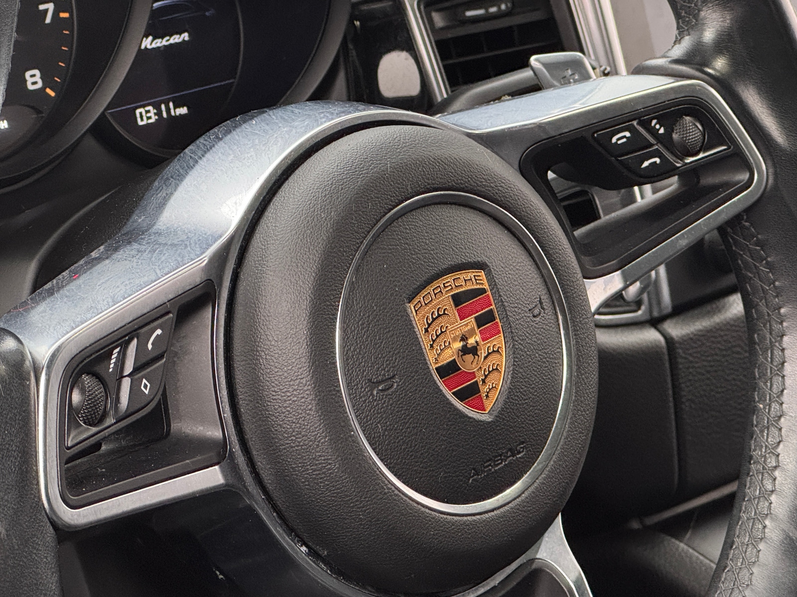 Thumbnail: 2018 Porsche Macan - 4