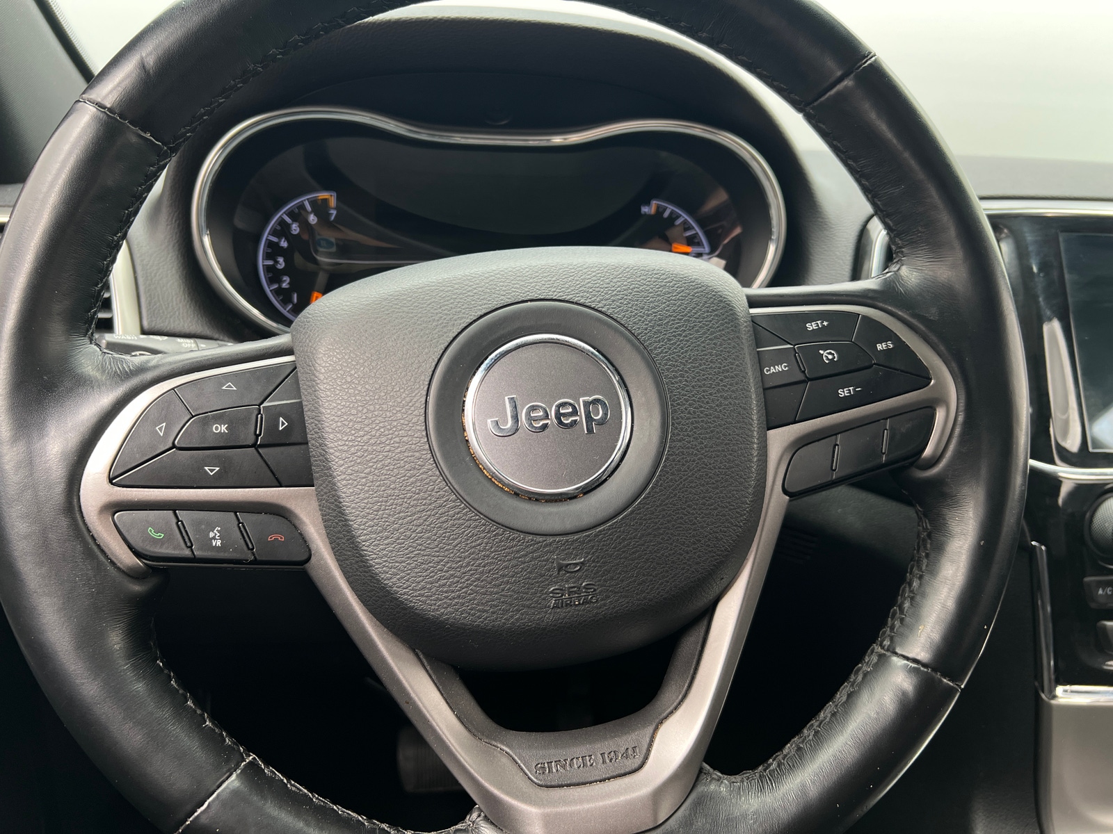 Thumbnail: 2021 Jeep Grand Cherokee - 5