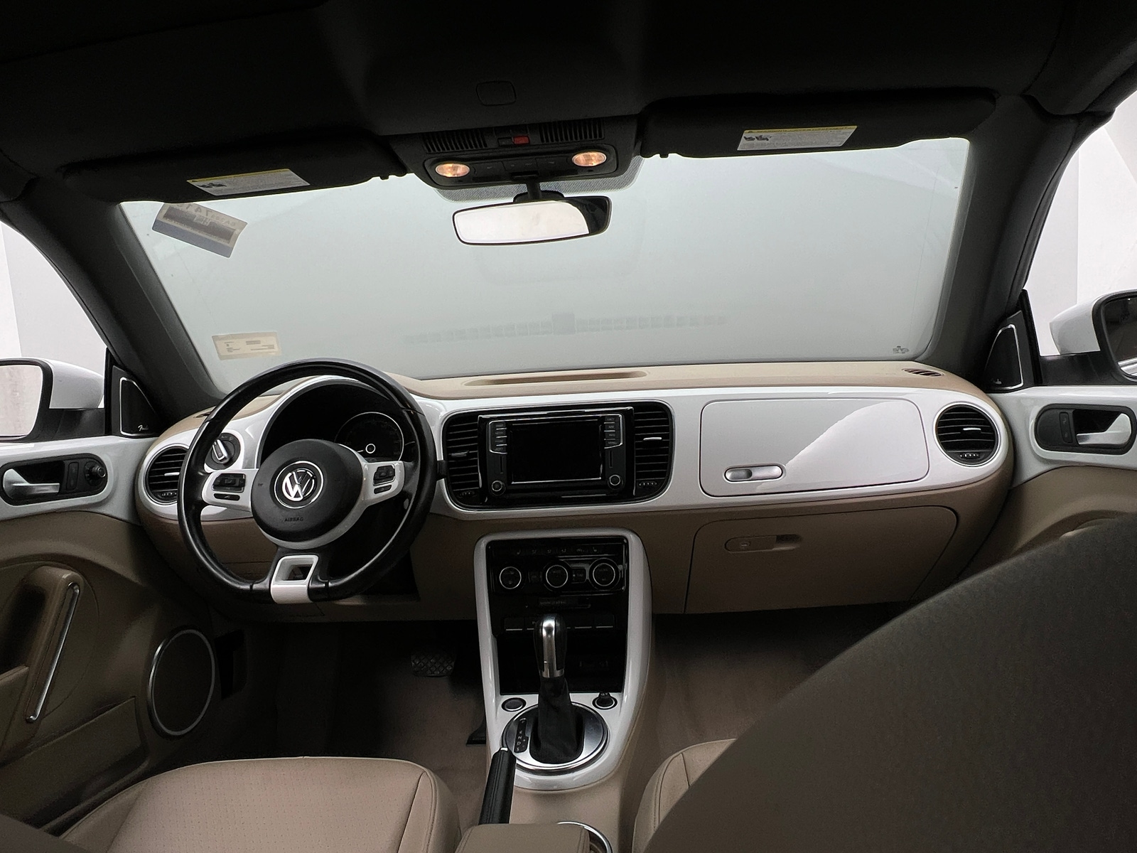 Thumbnail: 2017 Volkswagen Beetle - 3