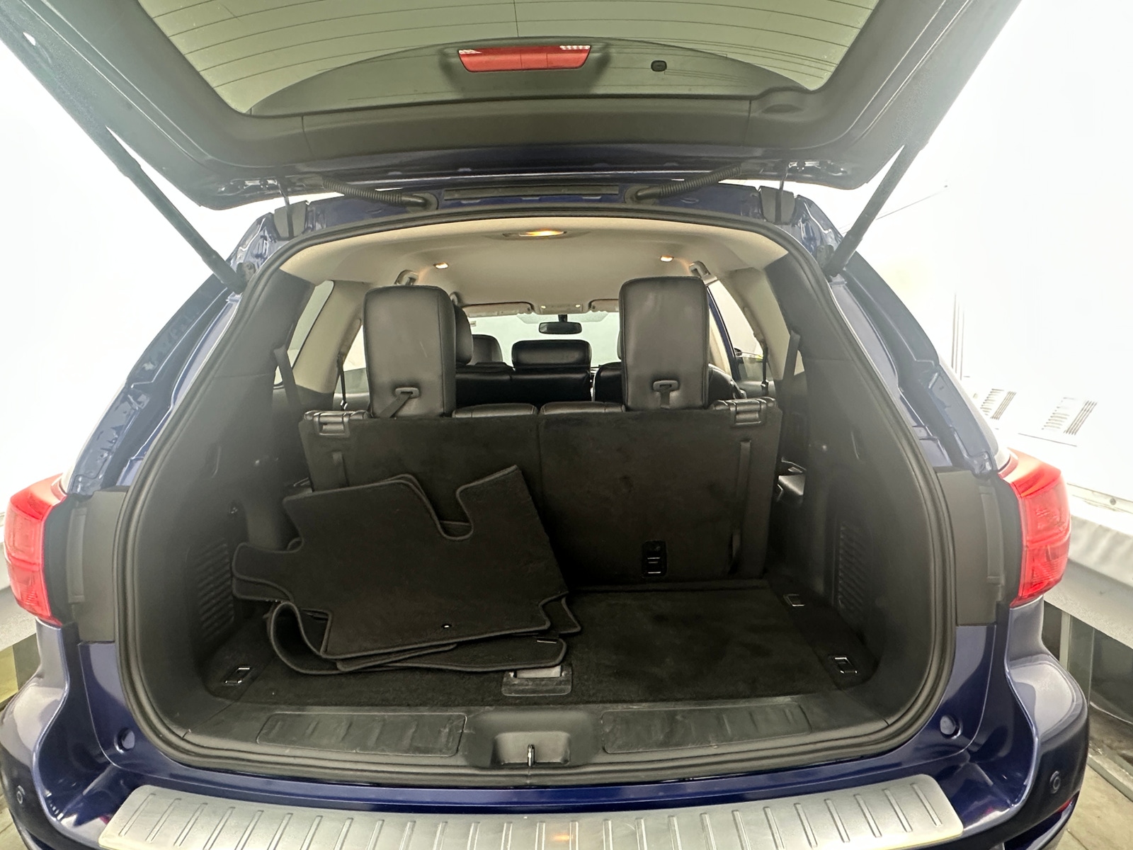 Thumbnail: 2018 Nissan Pathfinder - 6