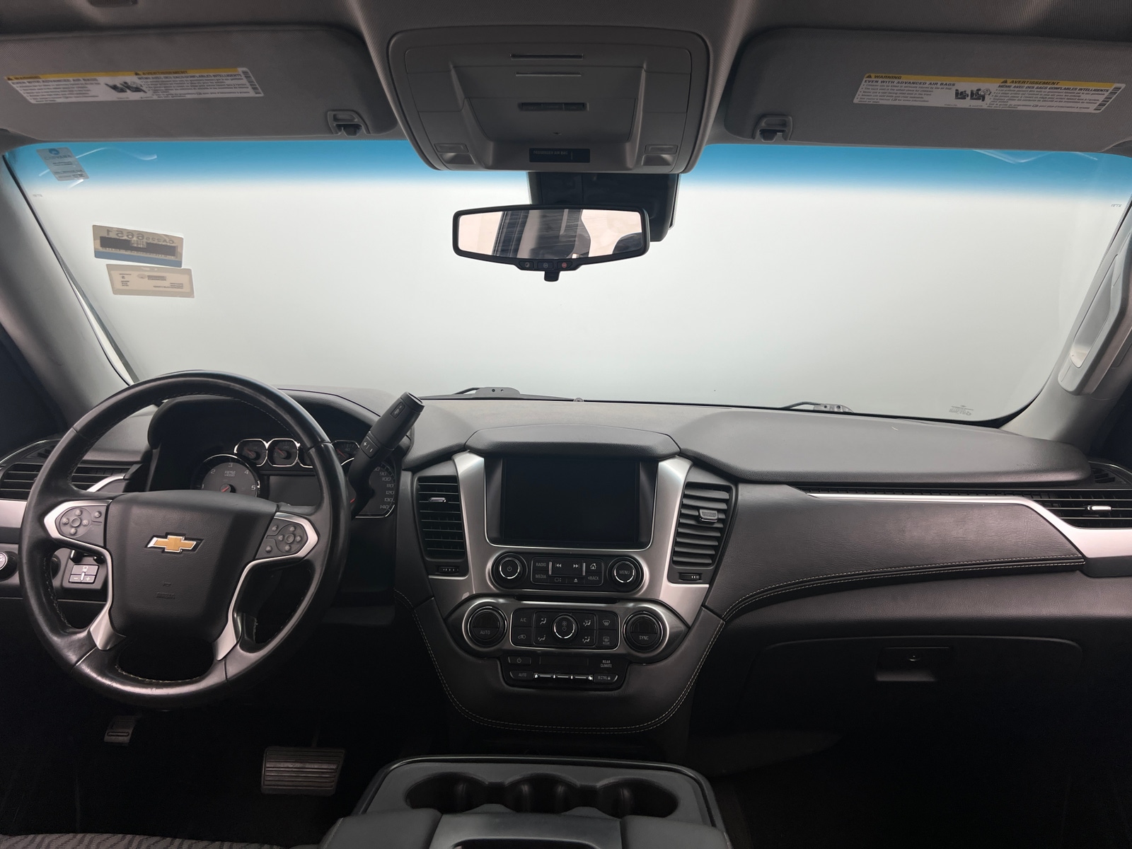 Thumbnail: 2018 Chevrolet Suburban - 3