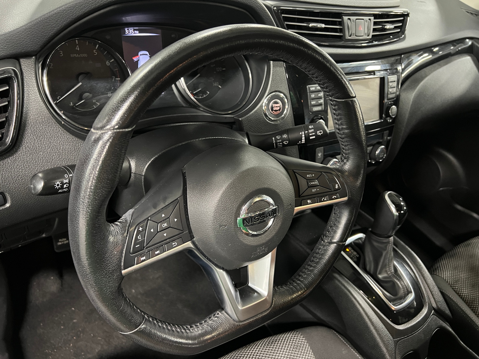 Thumbnail: 2018 Nissan Rogue Sport - 5