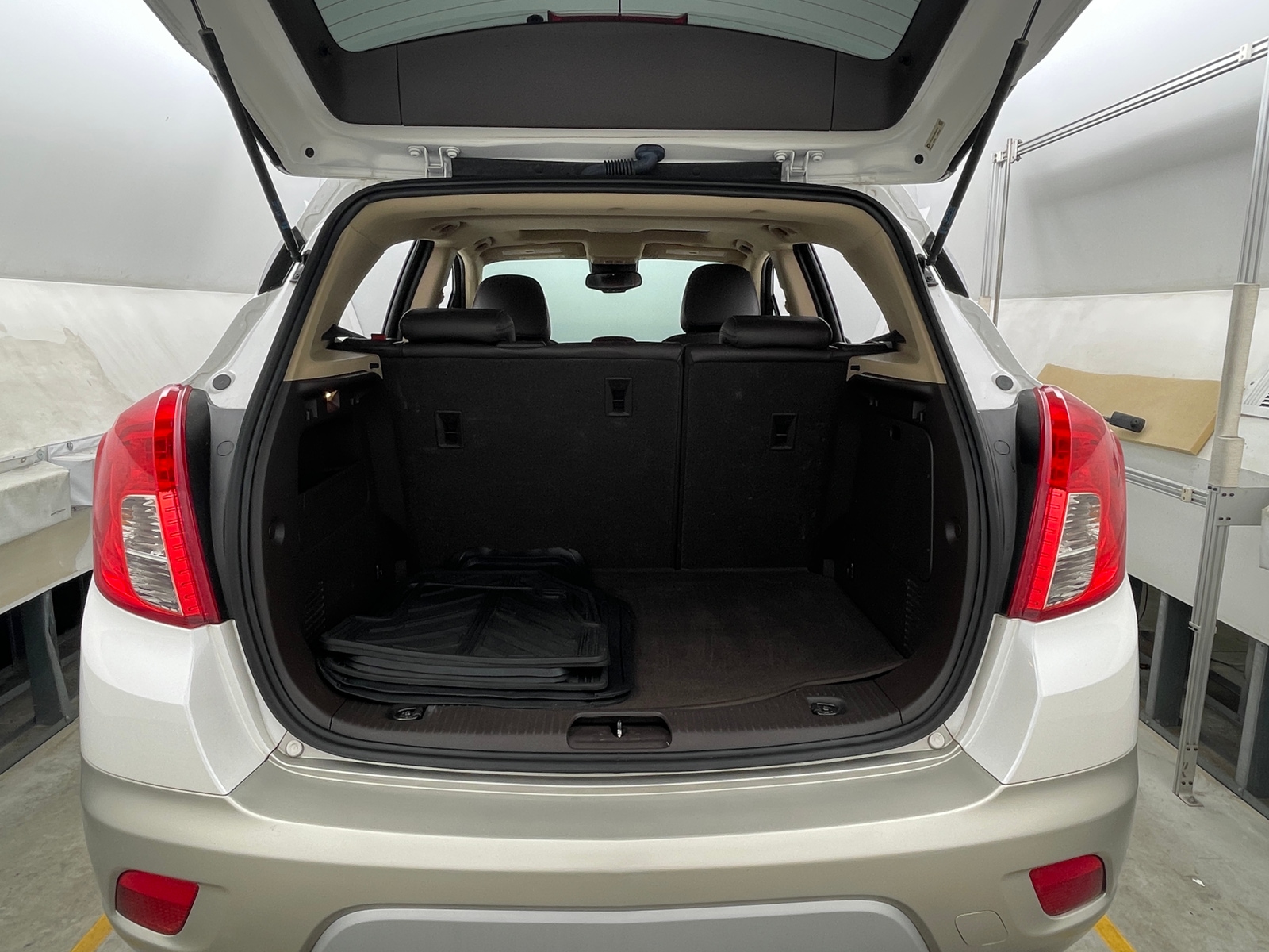 Thumbnail: 2014 Buick Encore - 6