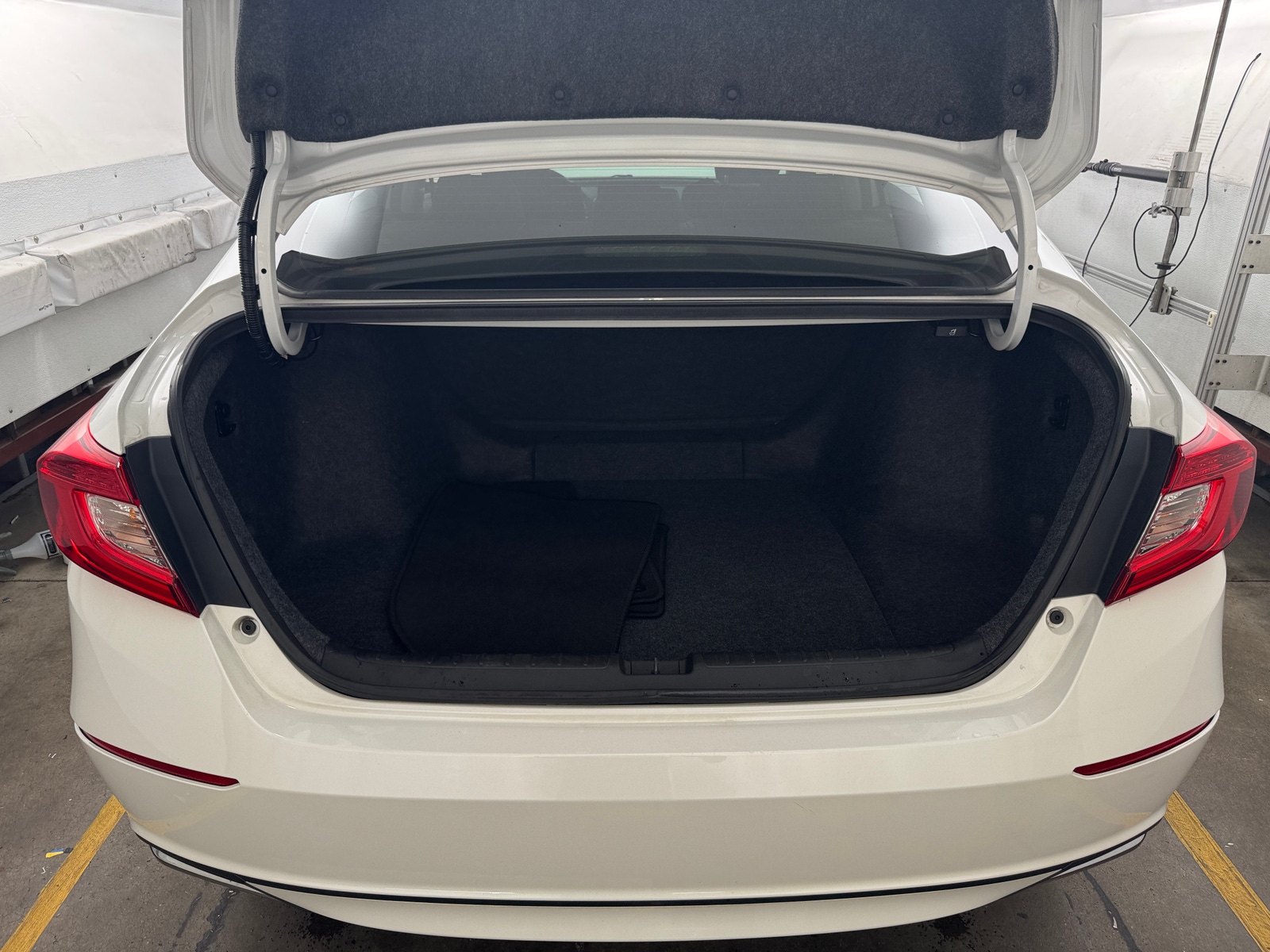 Thumbnail: 2018 Honda Accord - 7