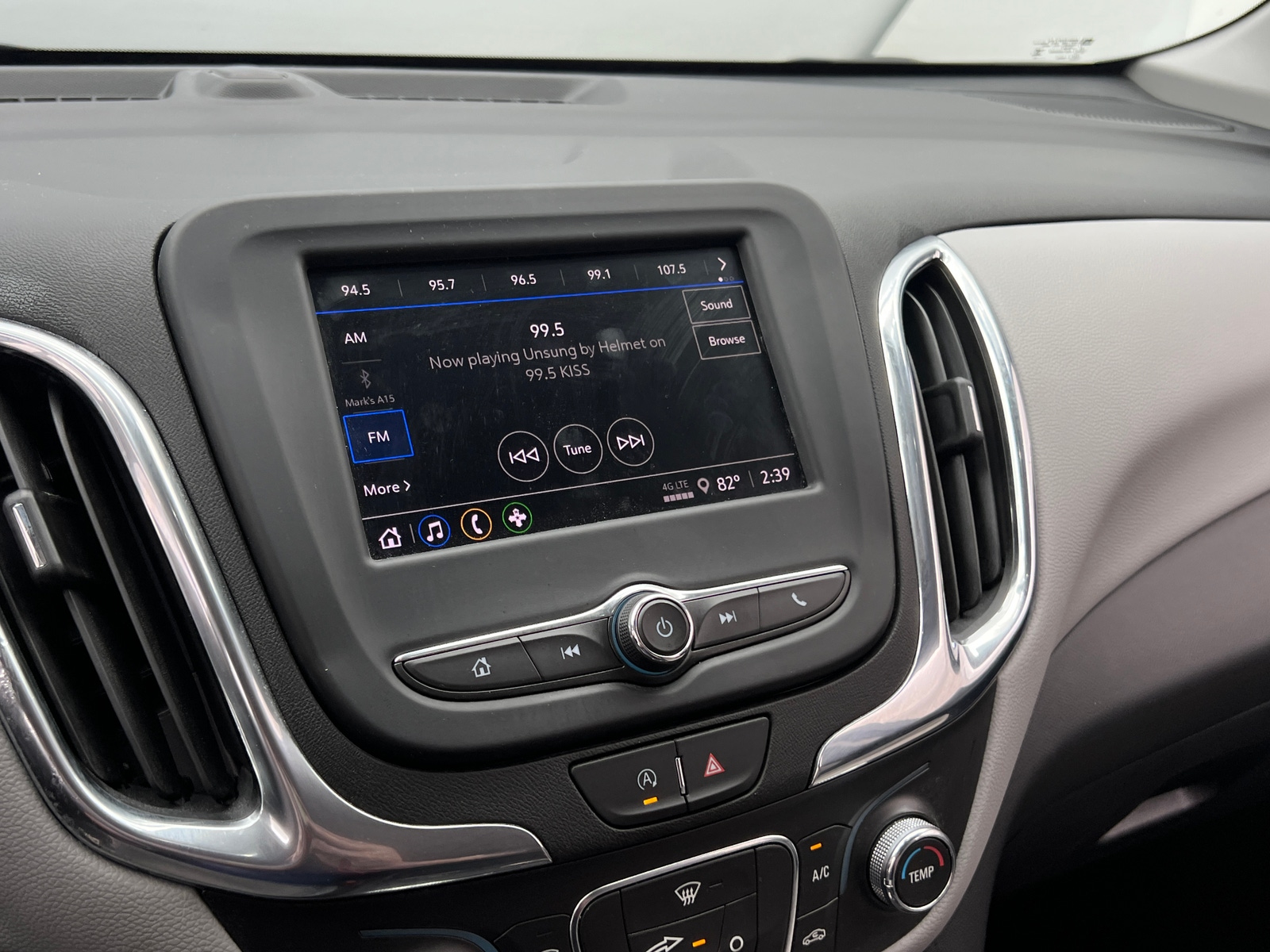 Thumbnail: 2023 Chevrolet Equinox - 4