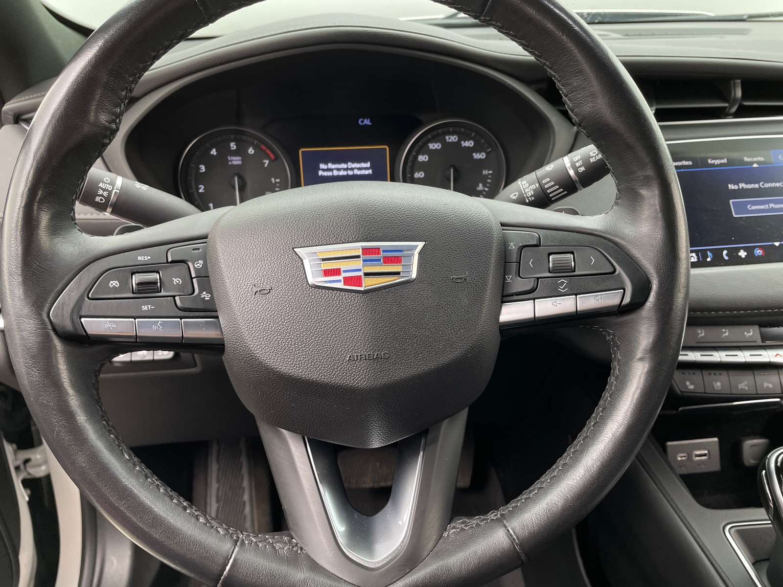 Thumbnail: 2020 Cadillac XT4 - 4