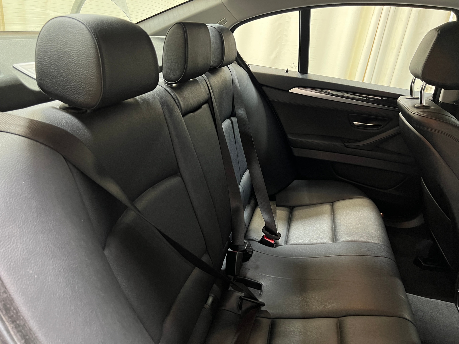 Thumbnail: 2016 BMW 5 Series - 5