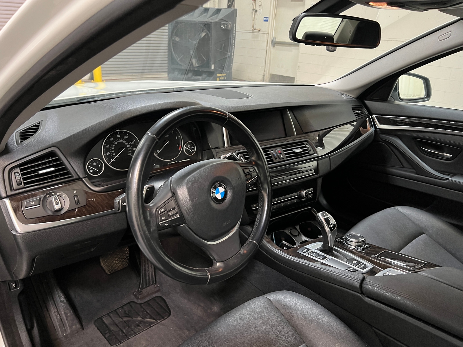 Thumbnail: 2016 BMW 5 Series - 2