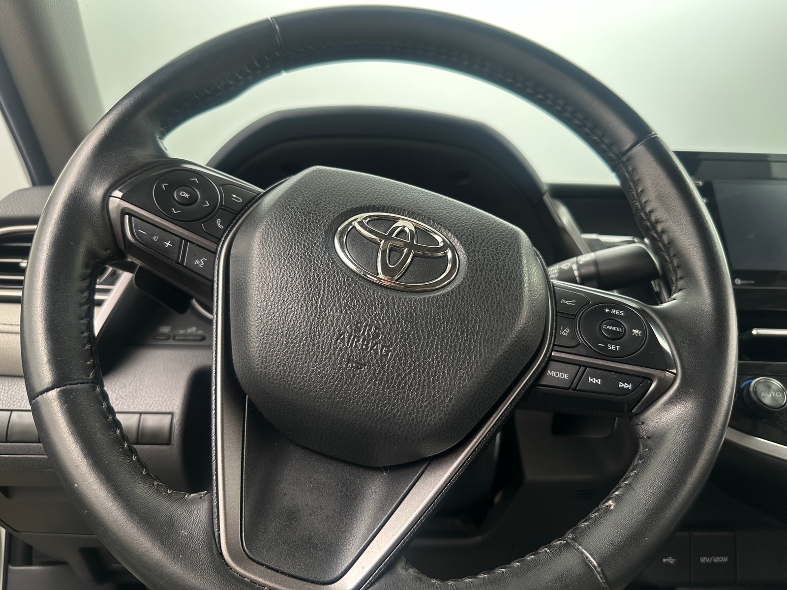 Thumbnail: 2022 Toyota Camry - 5