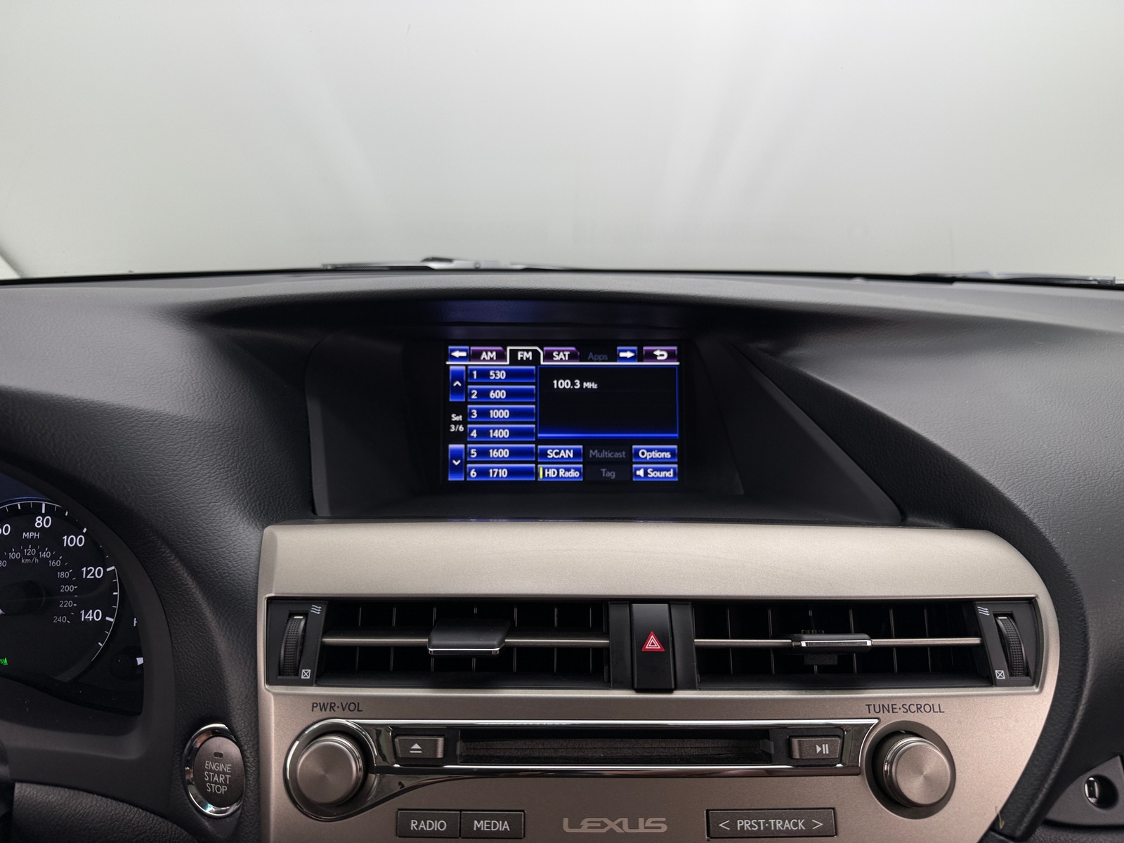 Thumbnail: 2015 Lexus RX - 4
